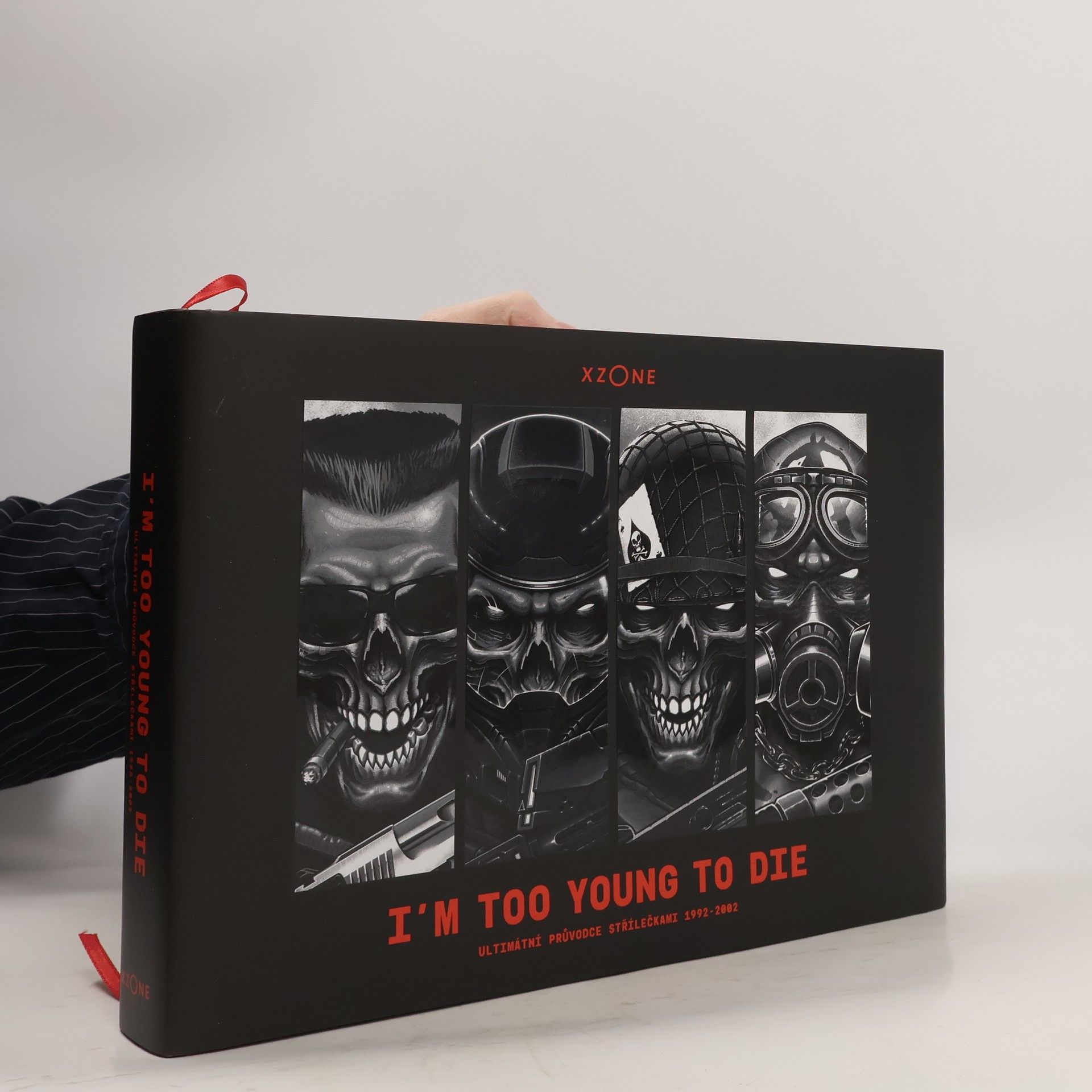 kolektiv I´m Too Young To Die. Ultimátní průvodce střílečkami 1992-2002