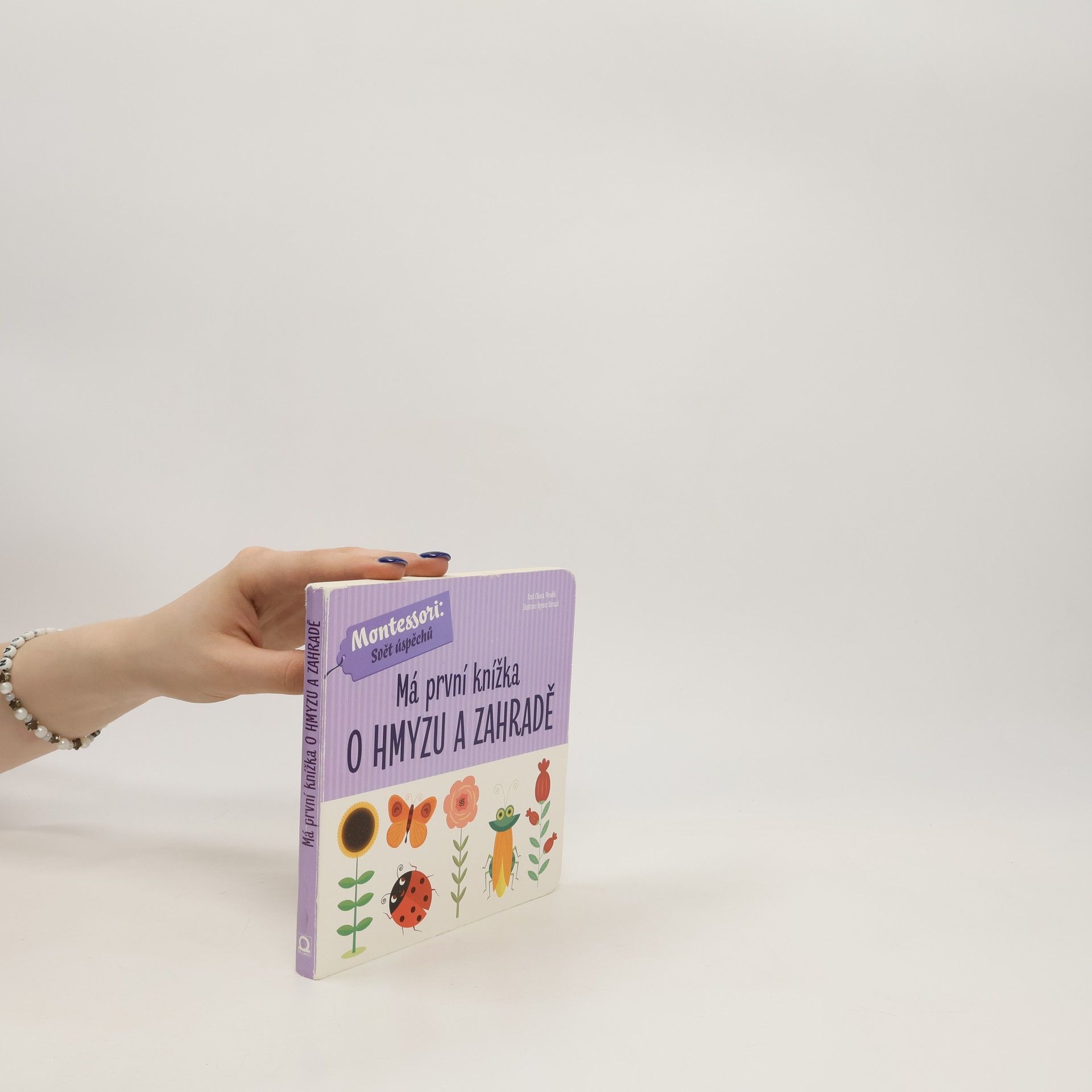 Chiara Piroddi Má první knížka o hmyzu a zahradě