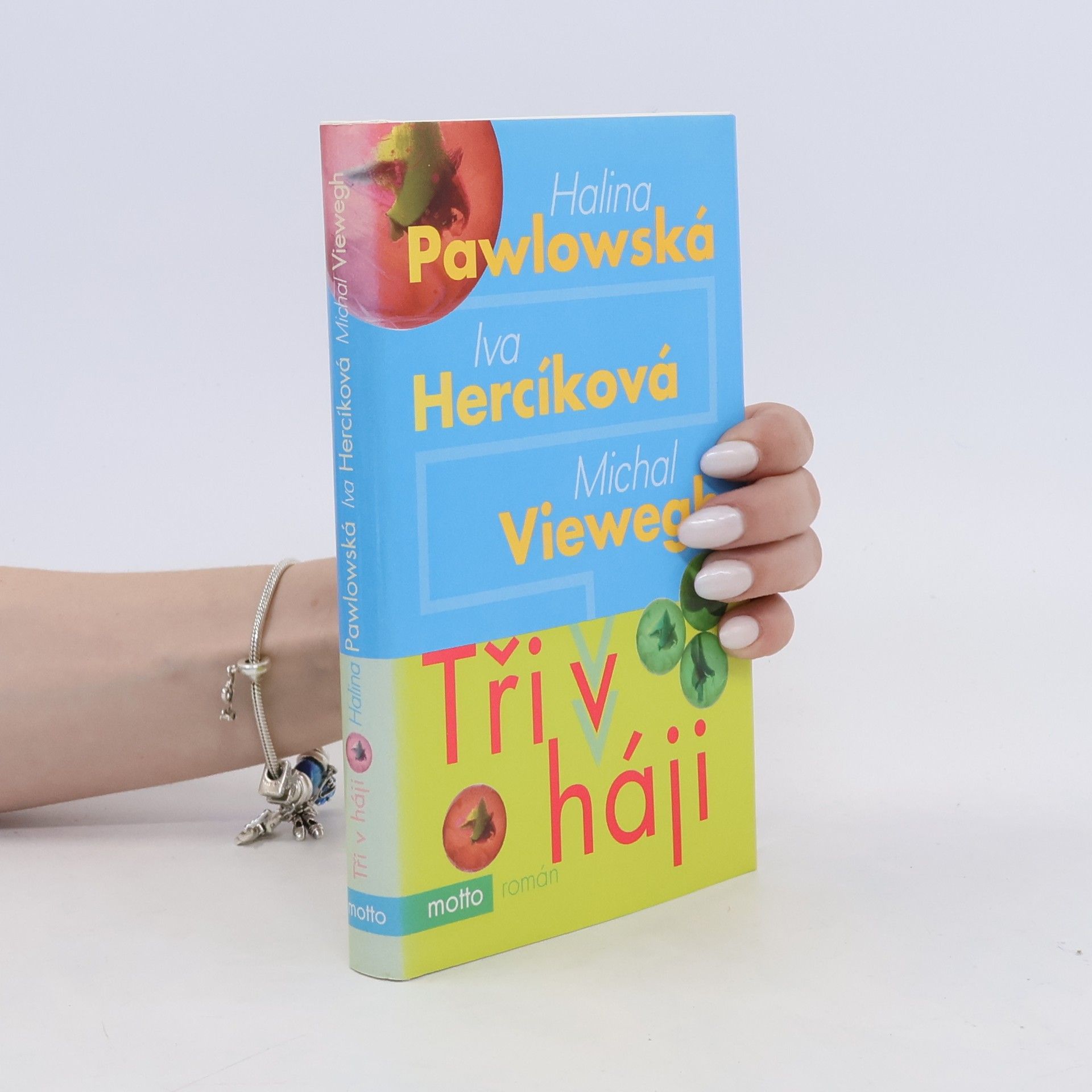Iva Hercíková Tři v háji
