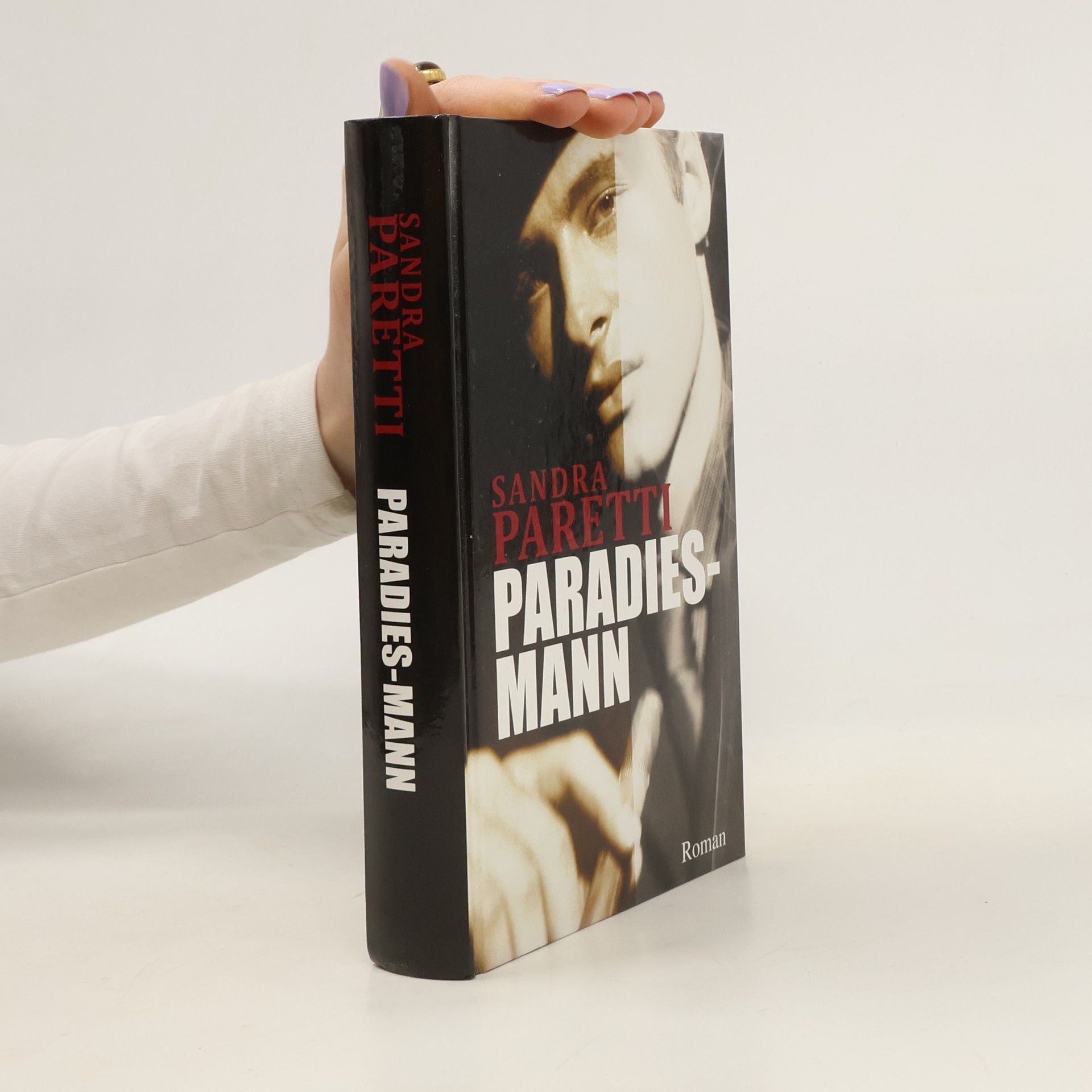 Sandra Paretti Paradies-Mann. Roman