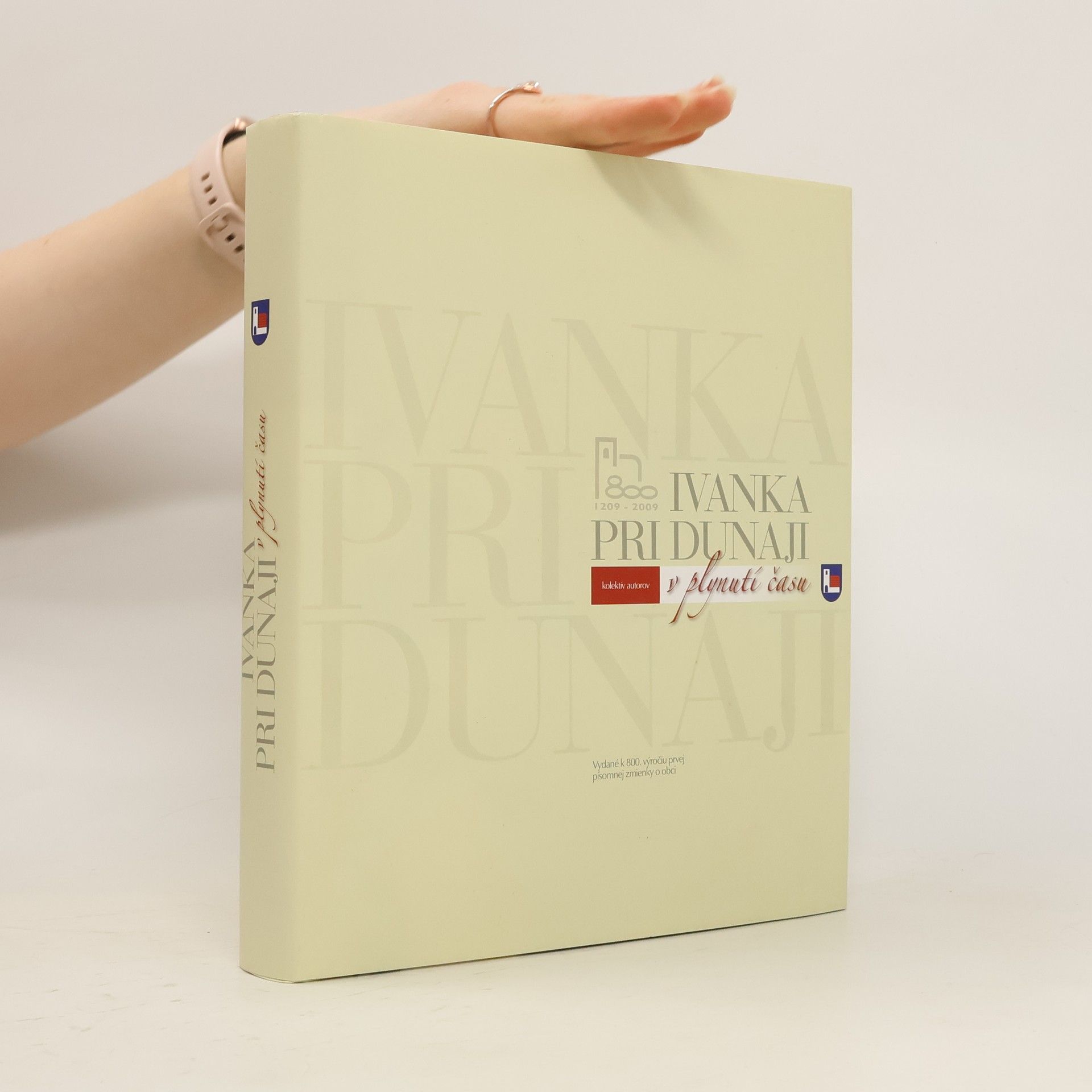 kolektiv Ivanka pri Dunaji v plynutí času
