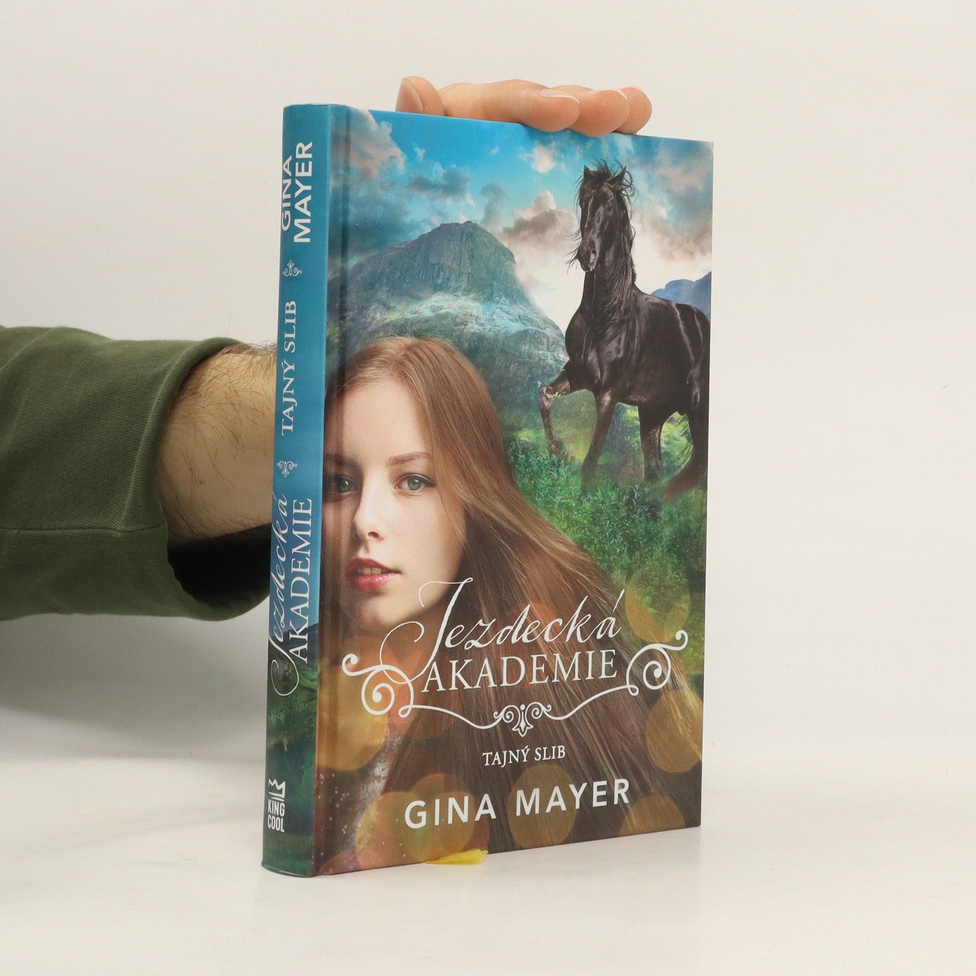 Gina Mayer Jezdecká akademie. Tajný slib