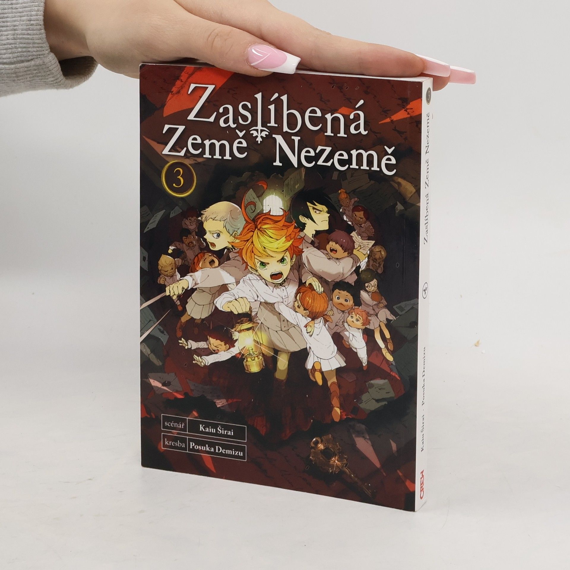 Kaiu Shirai Zaslíbená Země Nezemě 3