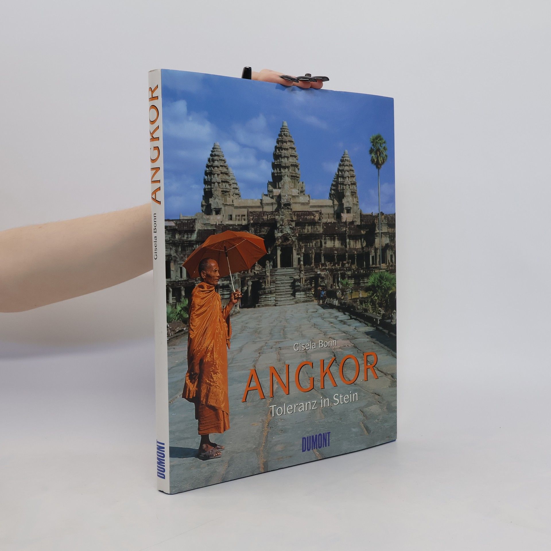 Gisela Bonn Angkor