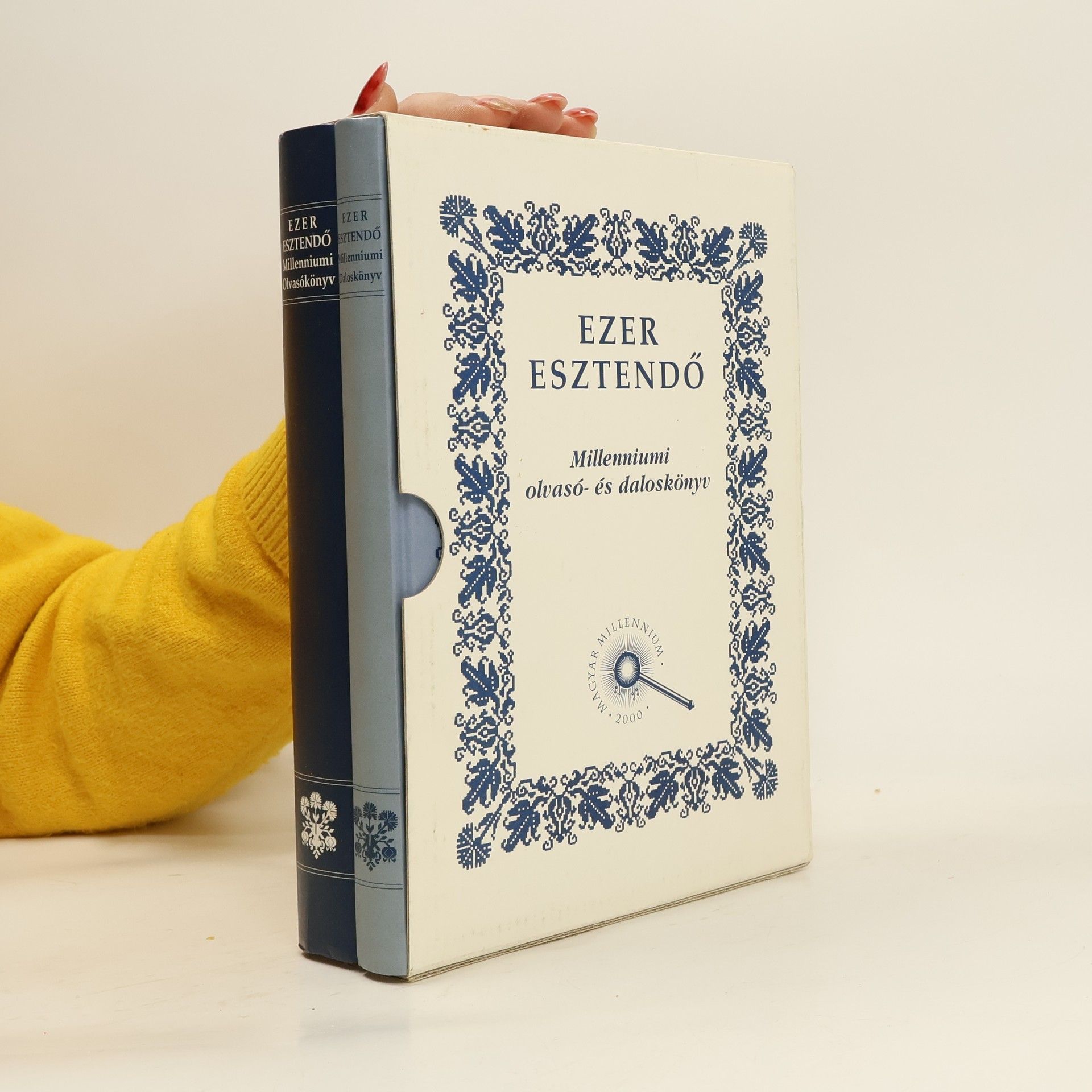 Ezer Esztendo Millenniumi olvasó- és daloskonyv I.-II.