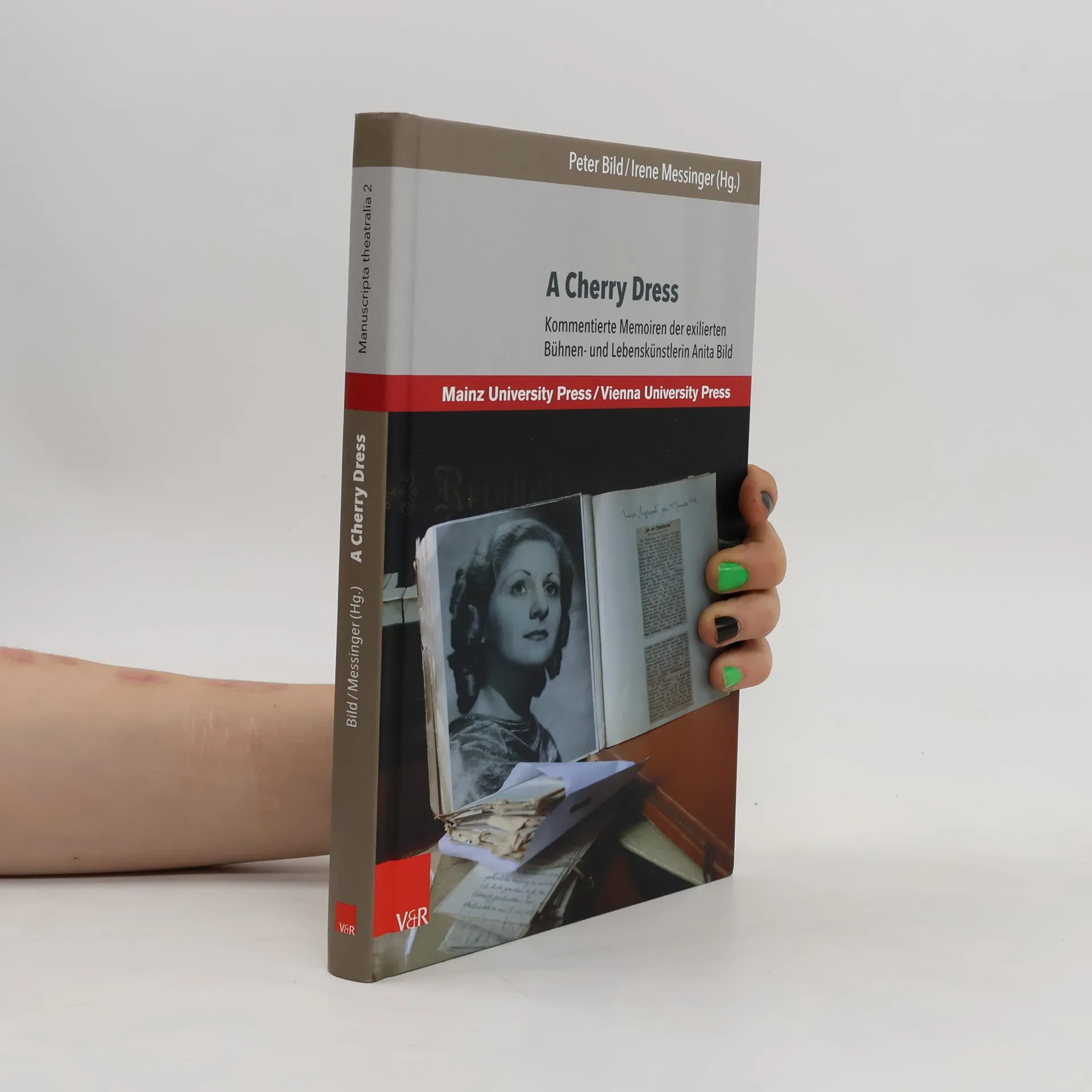 A cherry dress | Book | Hardcover | Peter Bild | DE