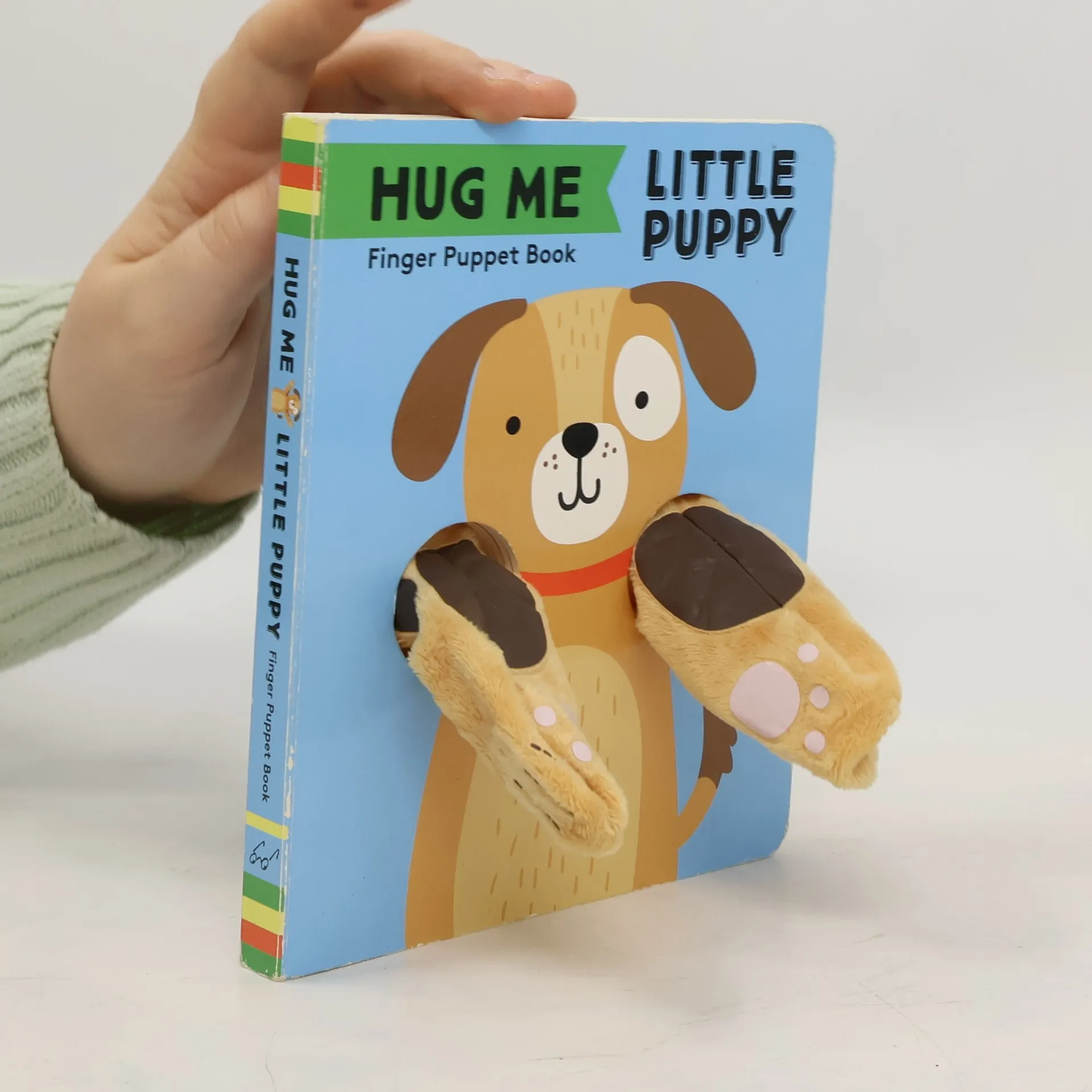 Hug Me Little Puppy: Finger Puppet Book | Book | Hardcover | Chronicle Books | EN