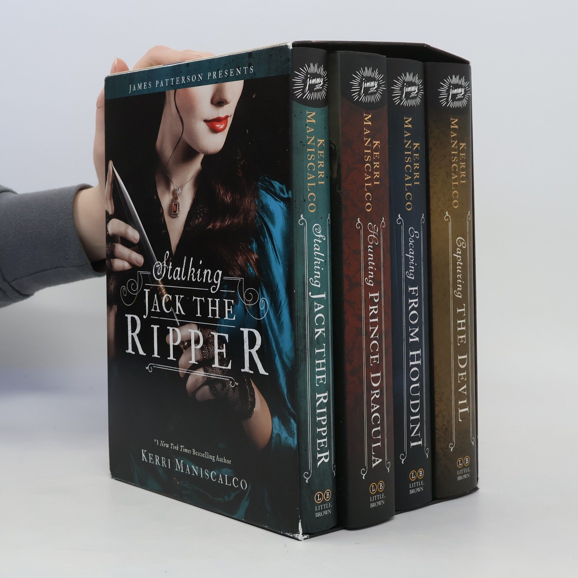 Kerri Maniscalco Stalking Jack the Ripper Series Hardcover Gift Set 1-4