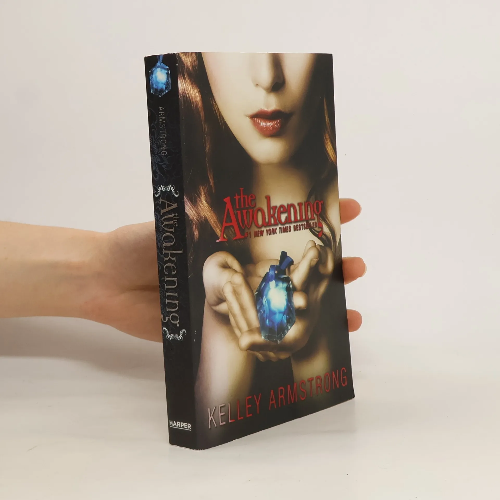 The Awakening | Book | Paperback | Kelley Armstrong | EN