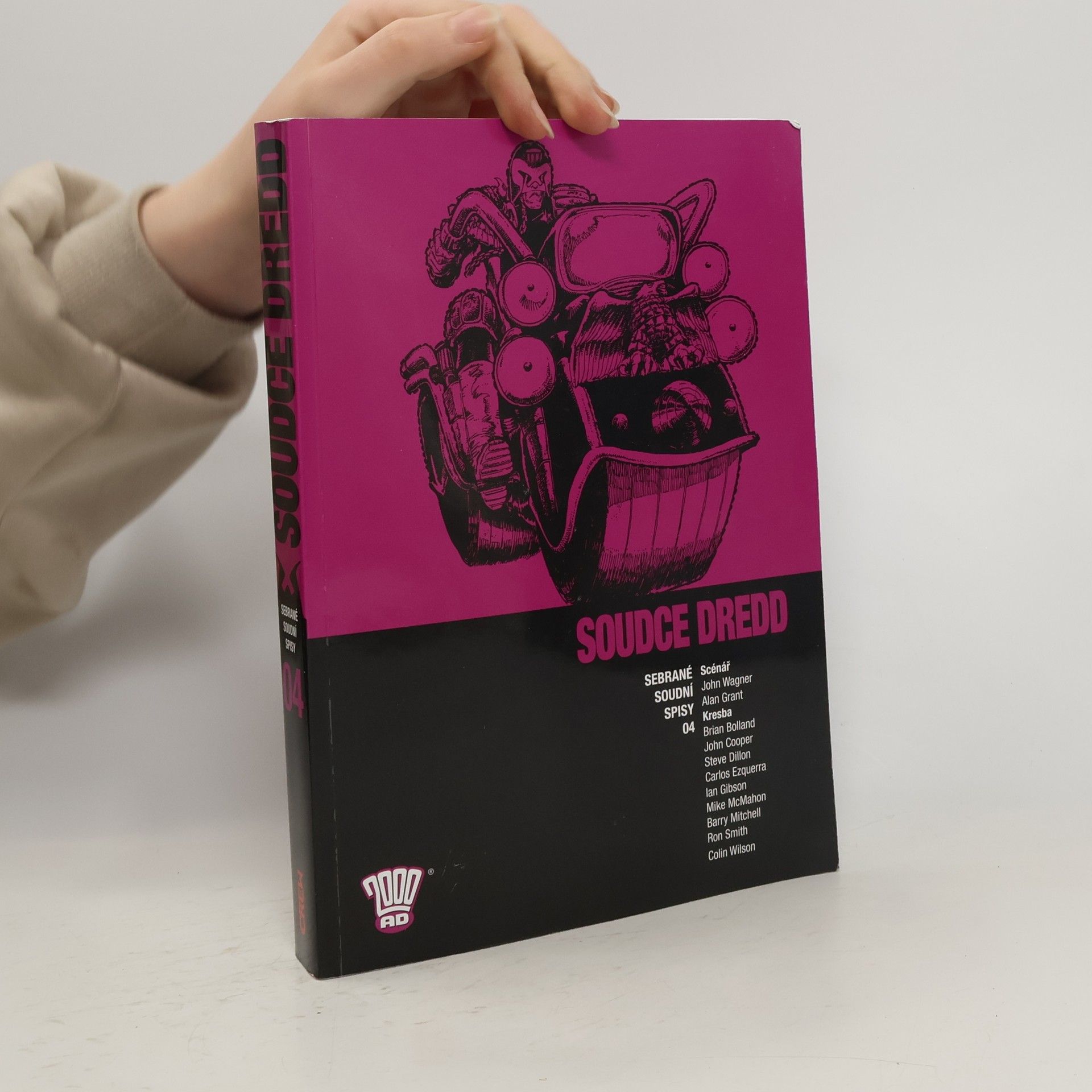 Alan Grant Soudce Dredd: Sebrané soudní spisy 04