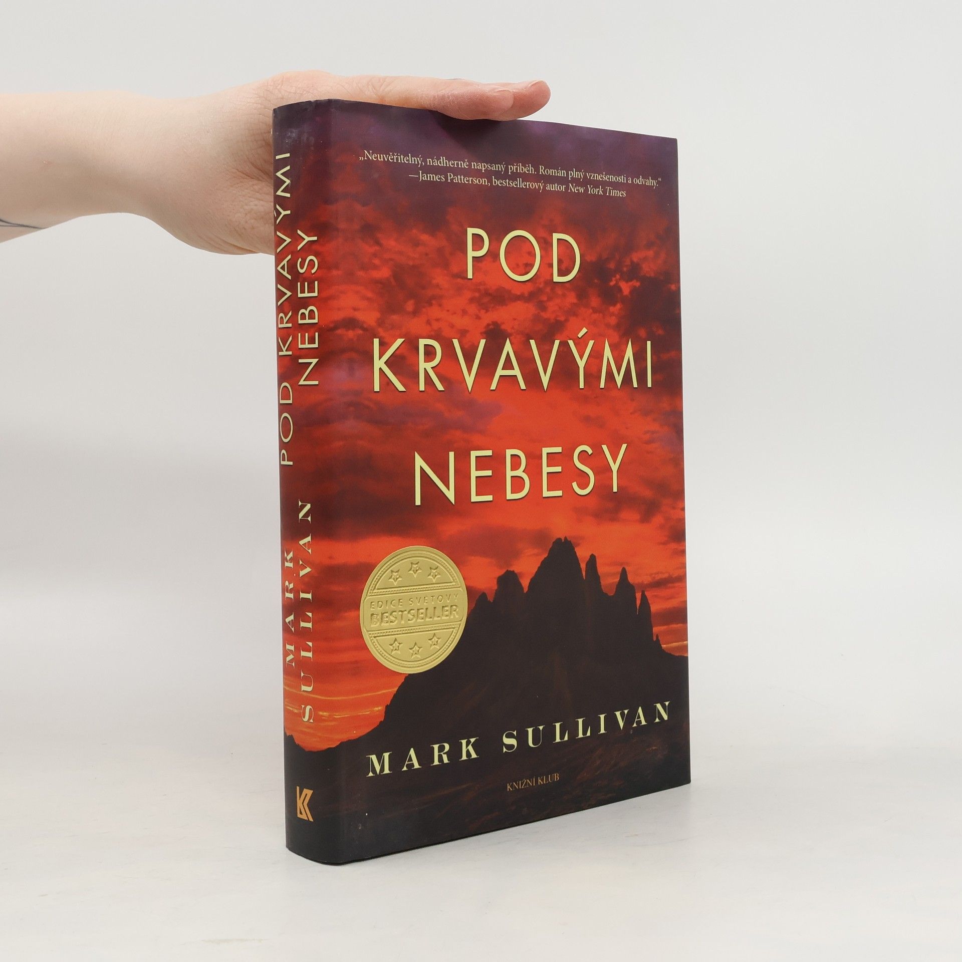 Mark T. Sullivan Pod krvavými nebesy