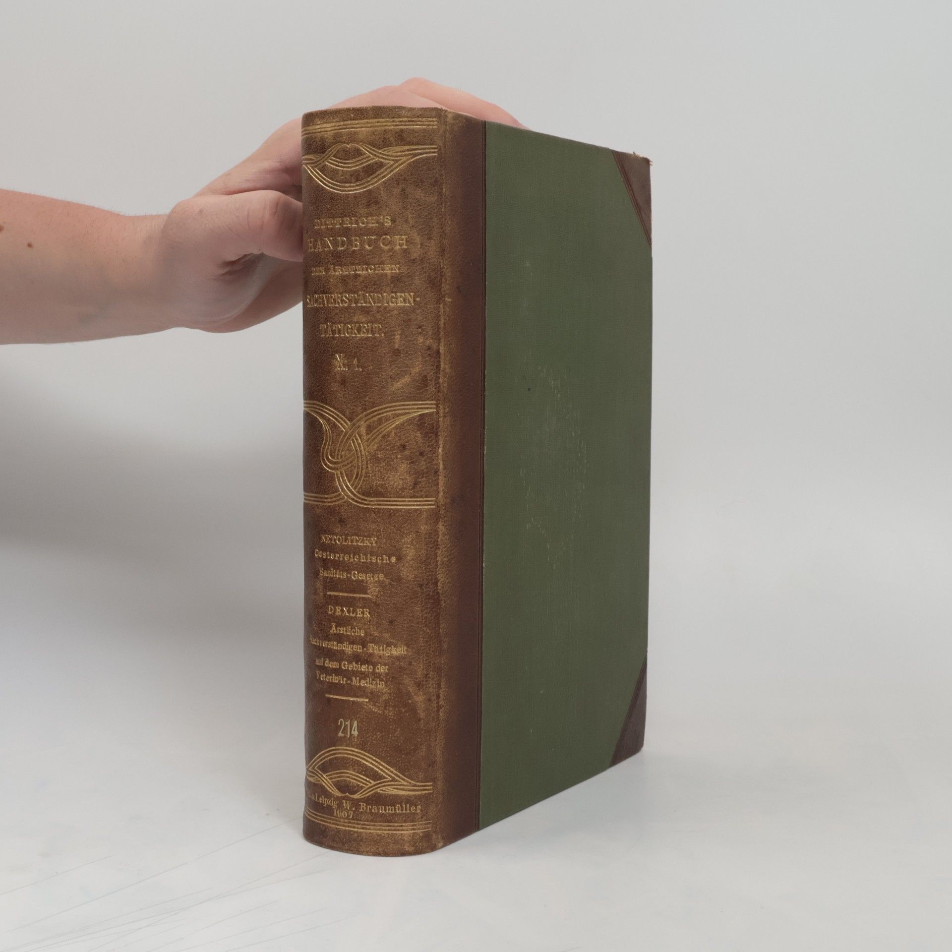 August Netolitzky Österreichische Sanitätsgesetze