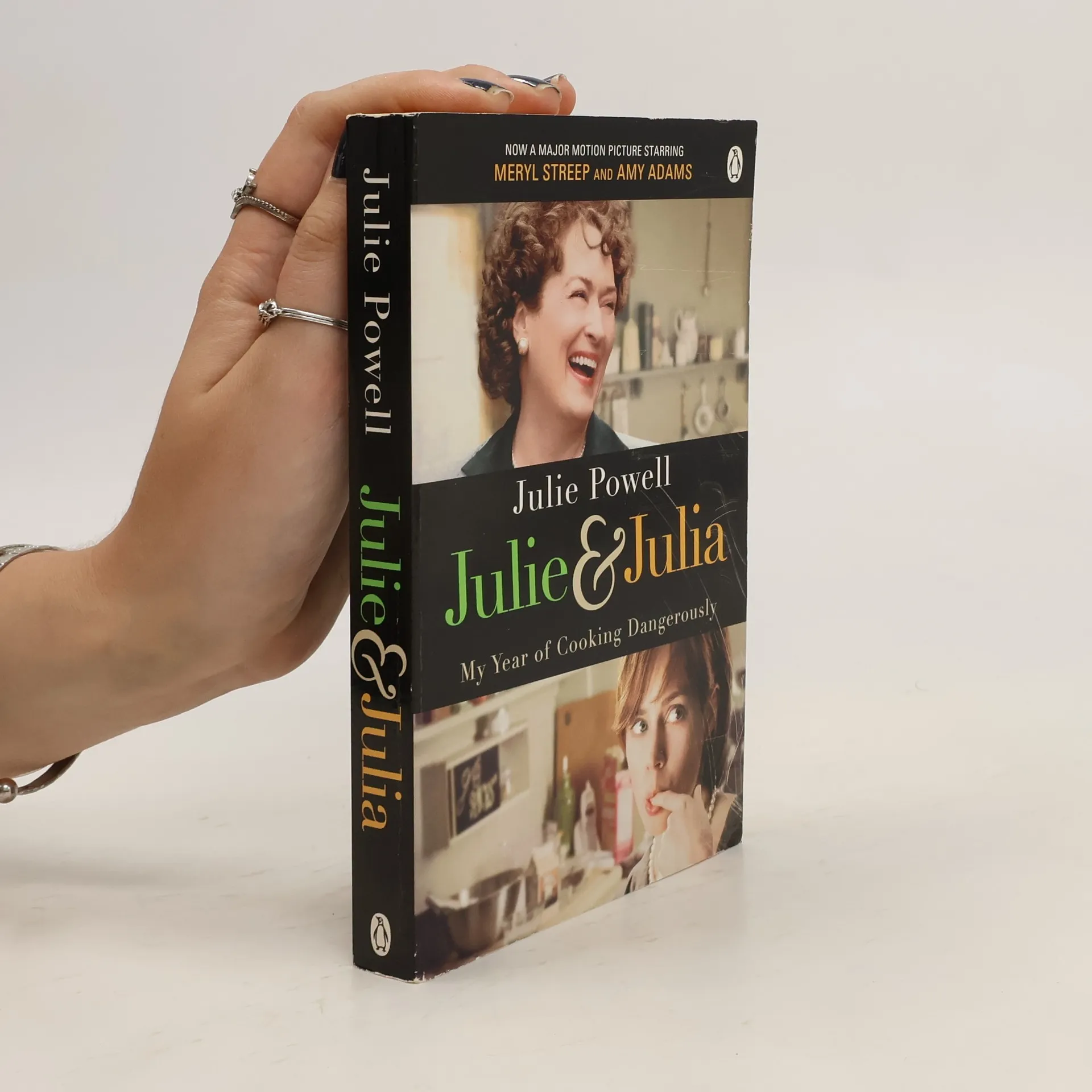 Julie & Julia: My Year of Cooking Dangerously | Book | Julie Powell | EN