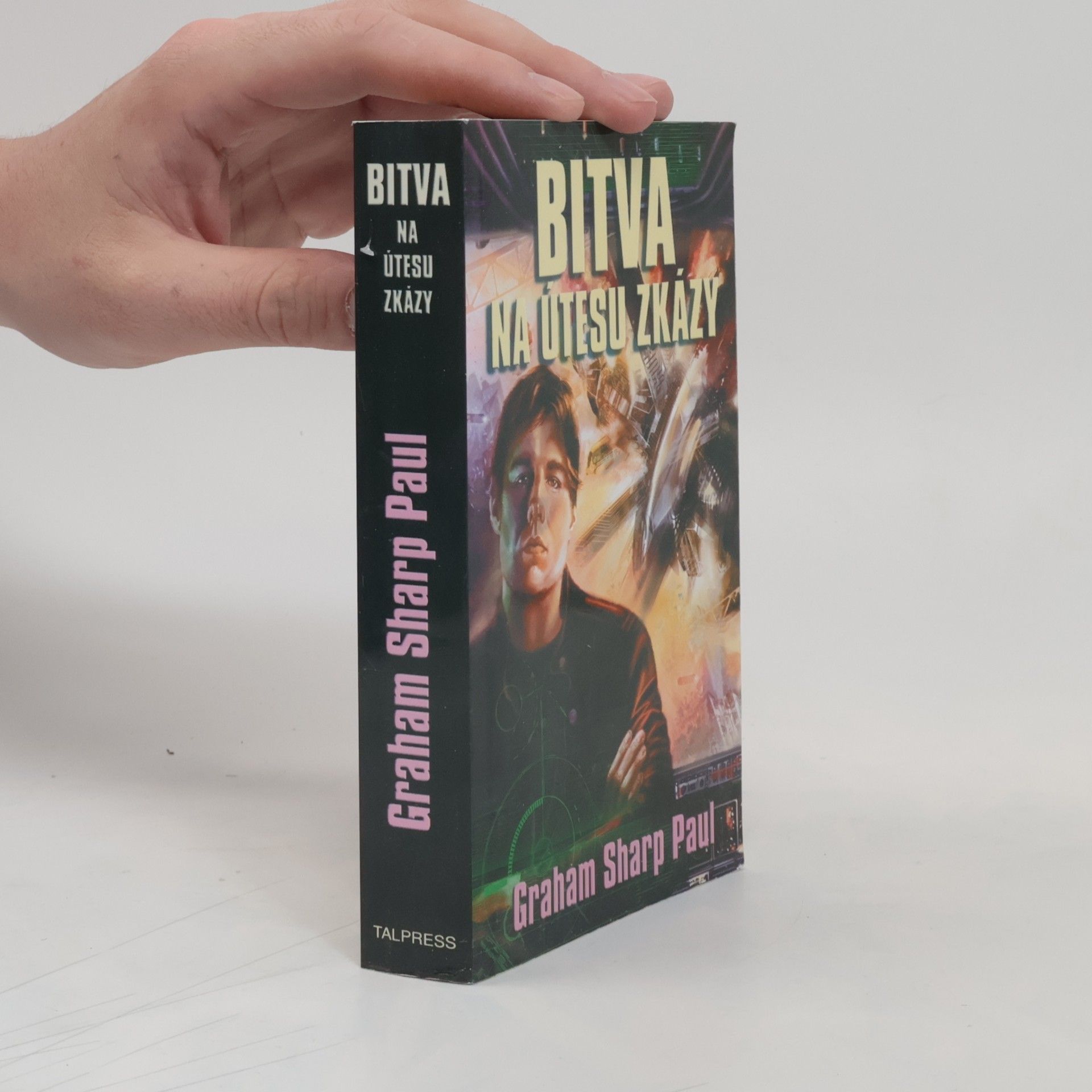 Graham Sharp Paul Helfortova válka. Kniha třetí, Bitva na útesu zkázy
