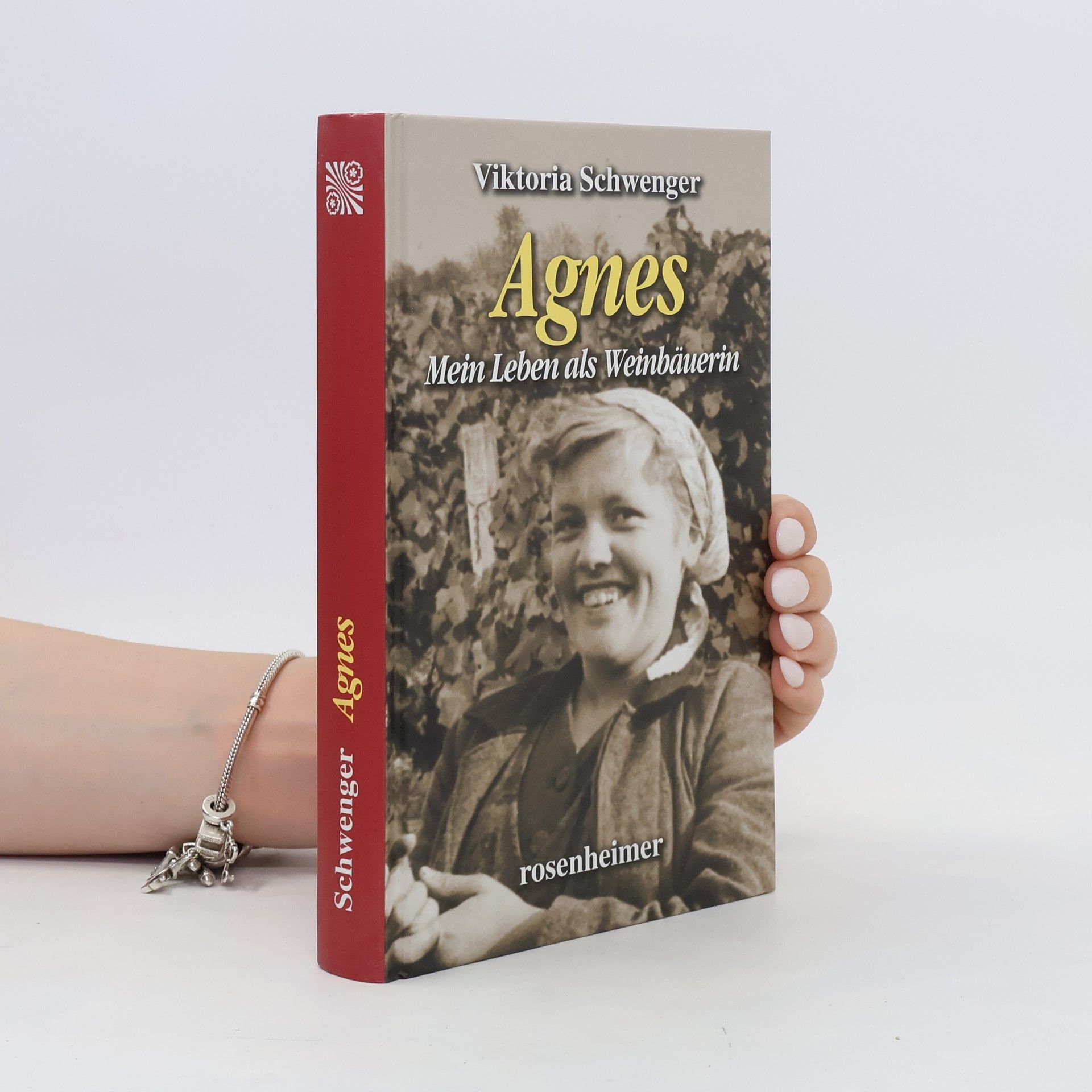 Viktoria Schwenger Agnes
