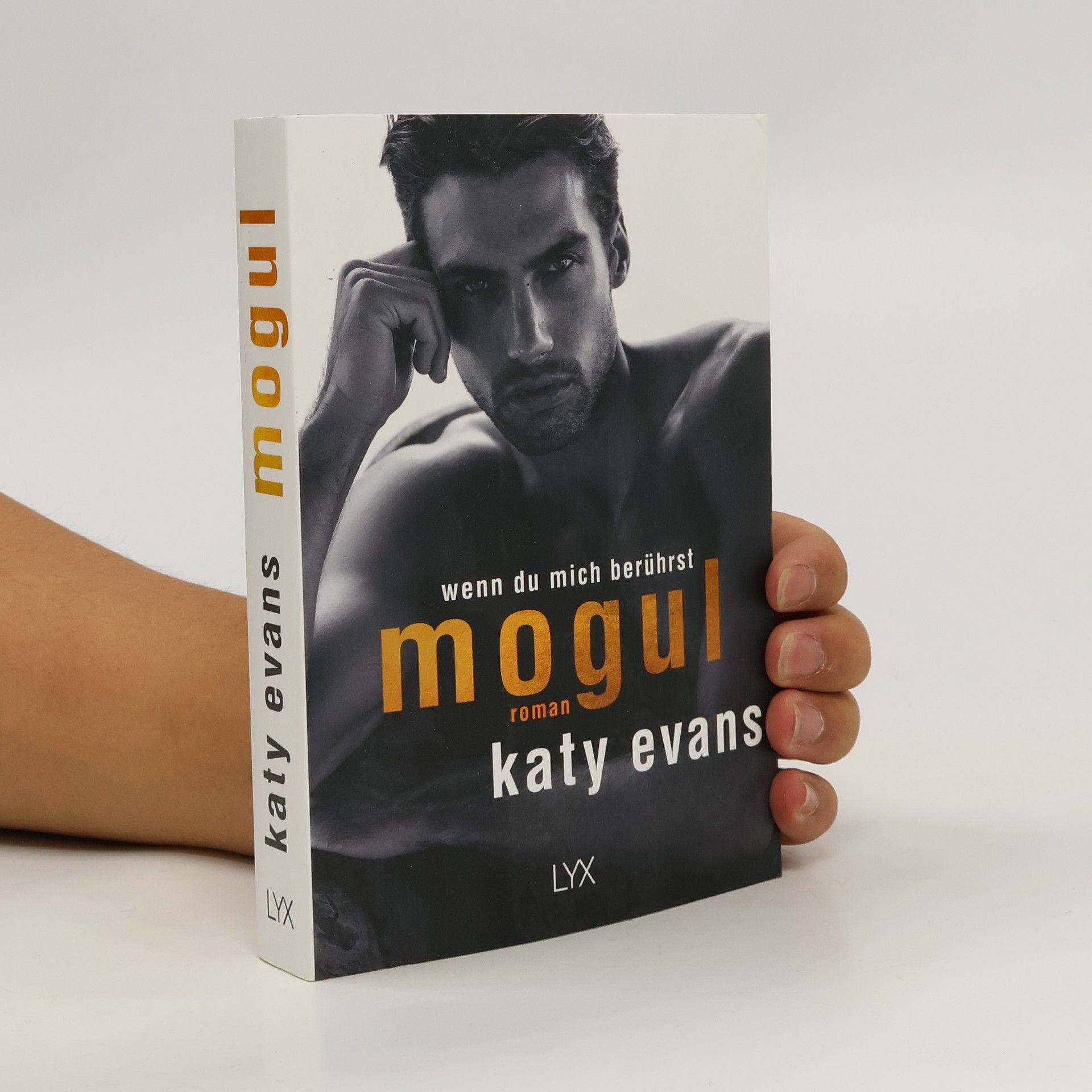 Katy Evans Mogul