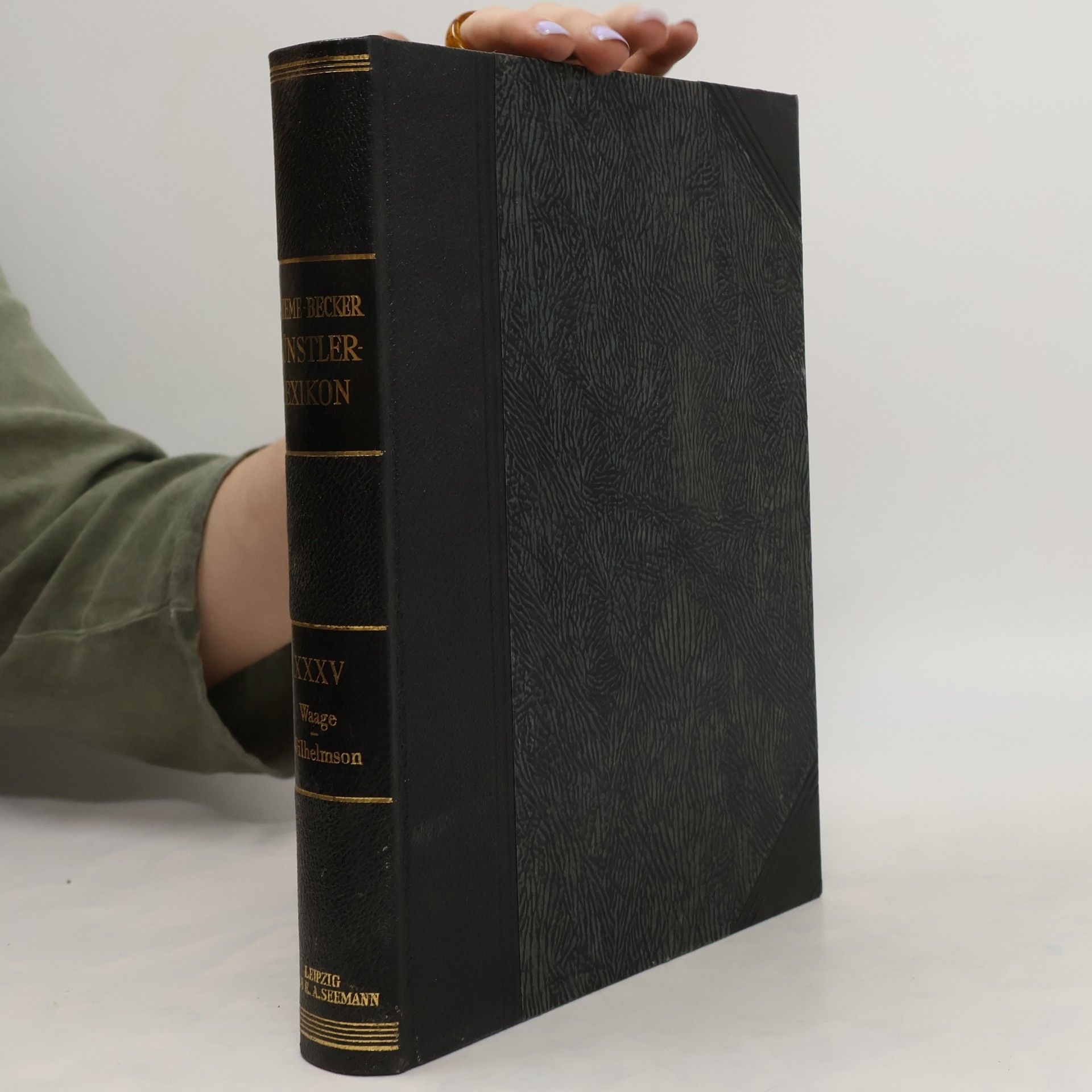 Autorenkollektiv Thieme-Becker. Künstler-Lexikon XXXV.