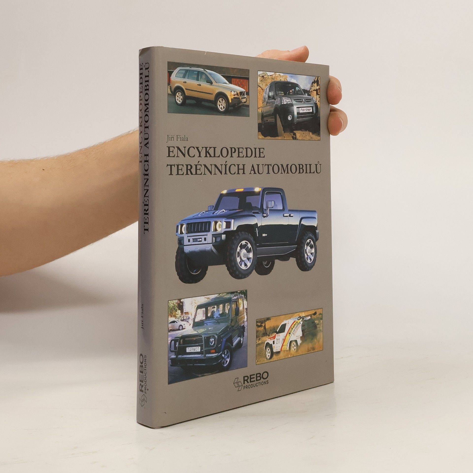 Jiří Fiala Encyklopedie terénních automobilů