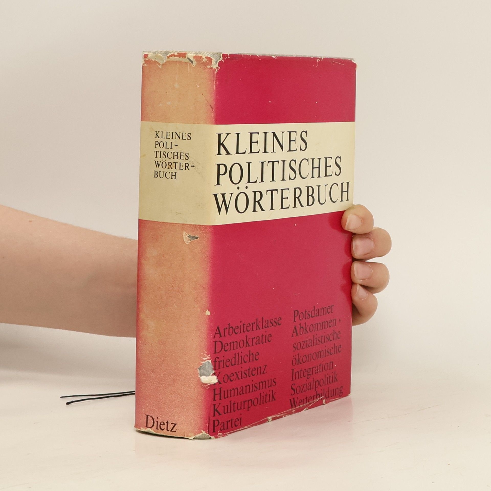 Autorenkollektiv Kleines politisches Wörterbuch