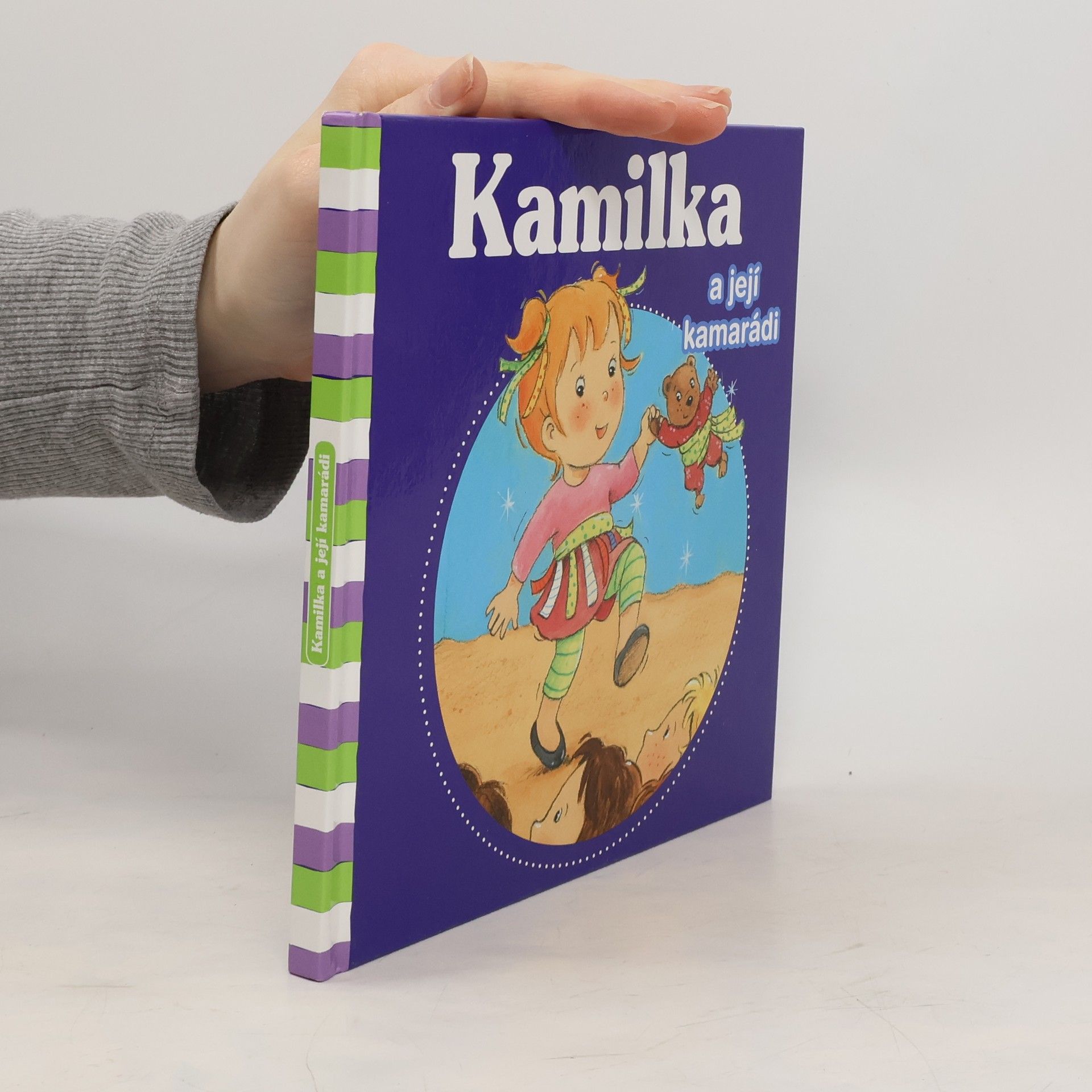 Nancy Delvaux Kamilka a její kamarádi