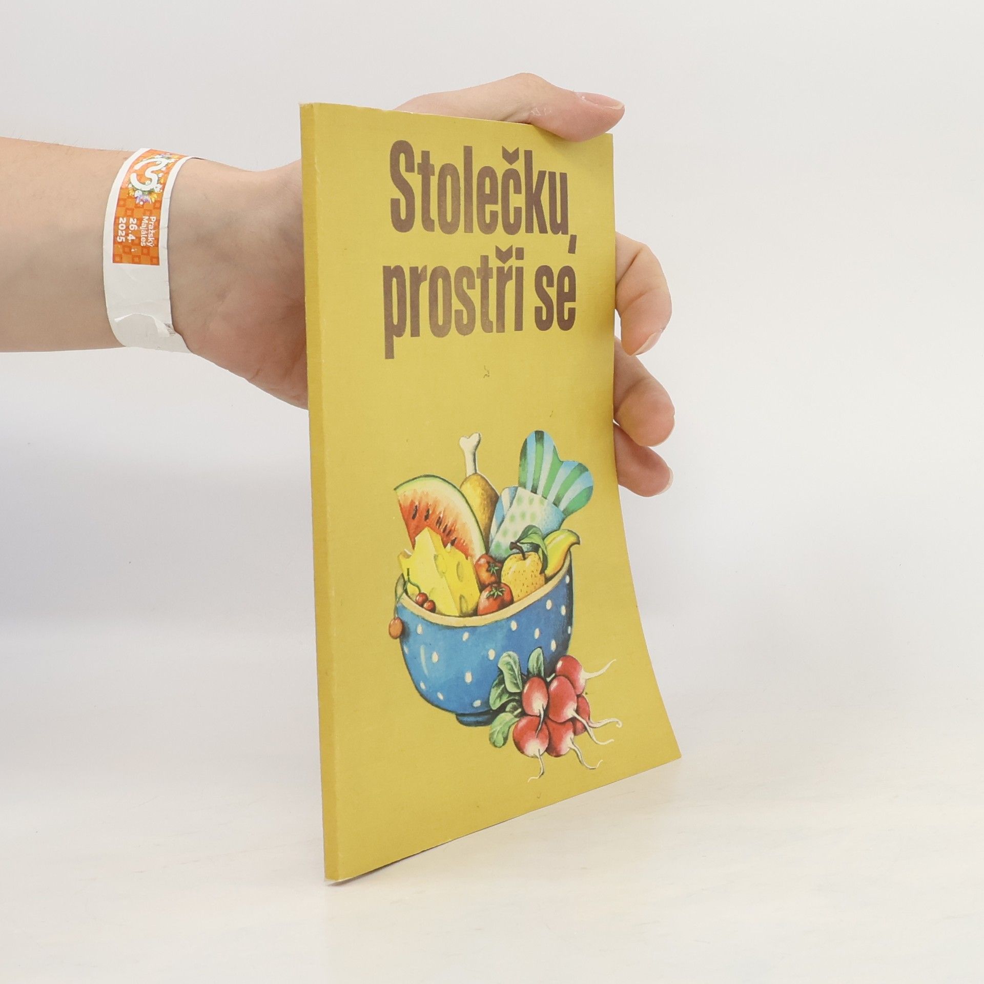 Collective Stolečku, prostři se