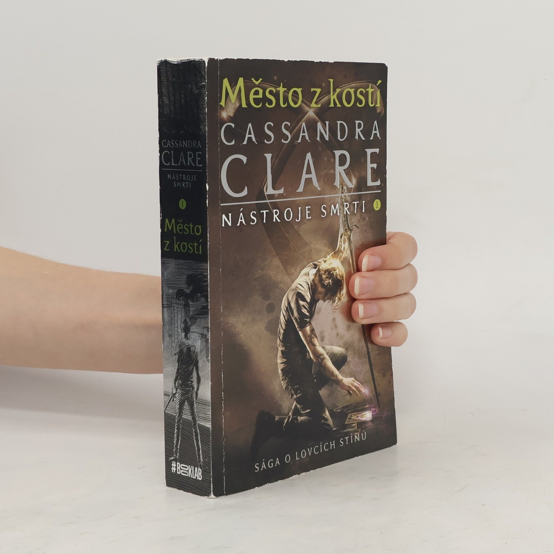 Cassandra Clare Město z kostí. Nástroje smrti. 1. díl