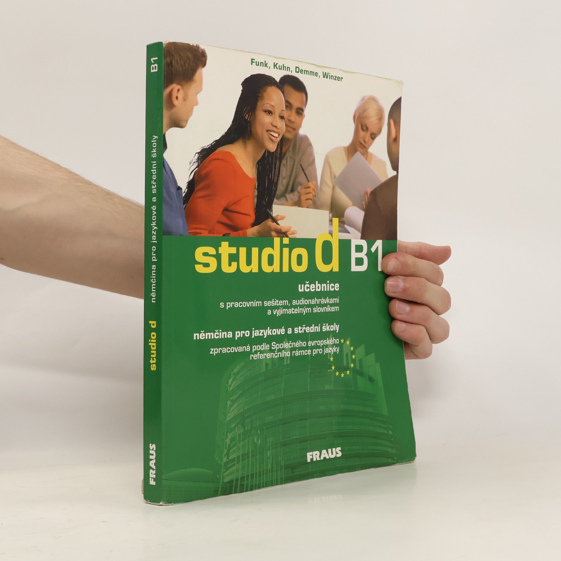 Collectif d'auteurs Studio d B1. Učebnice