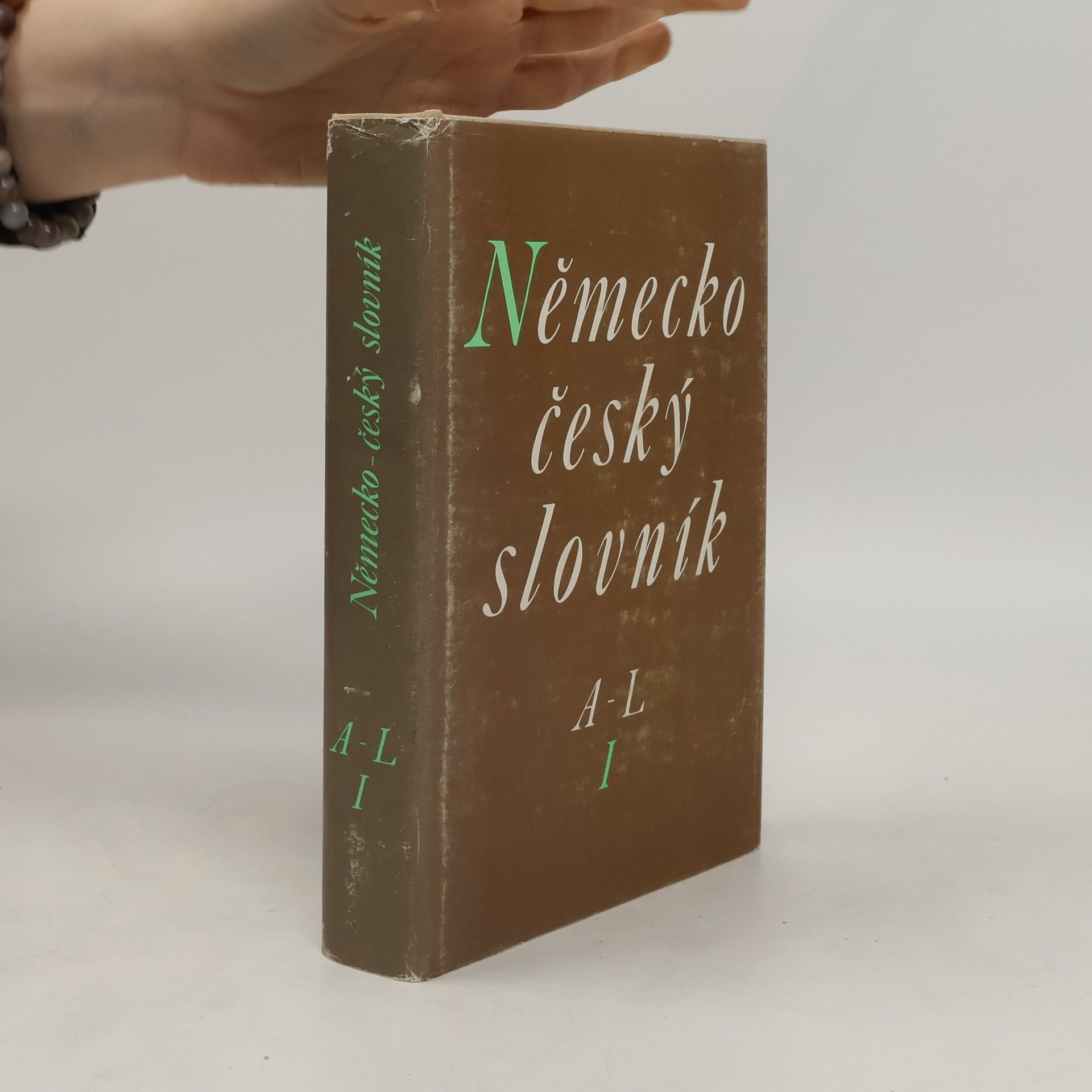 Hugo Siebenschein Německo-český slovník. A-L. 1. díl