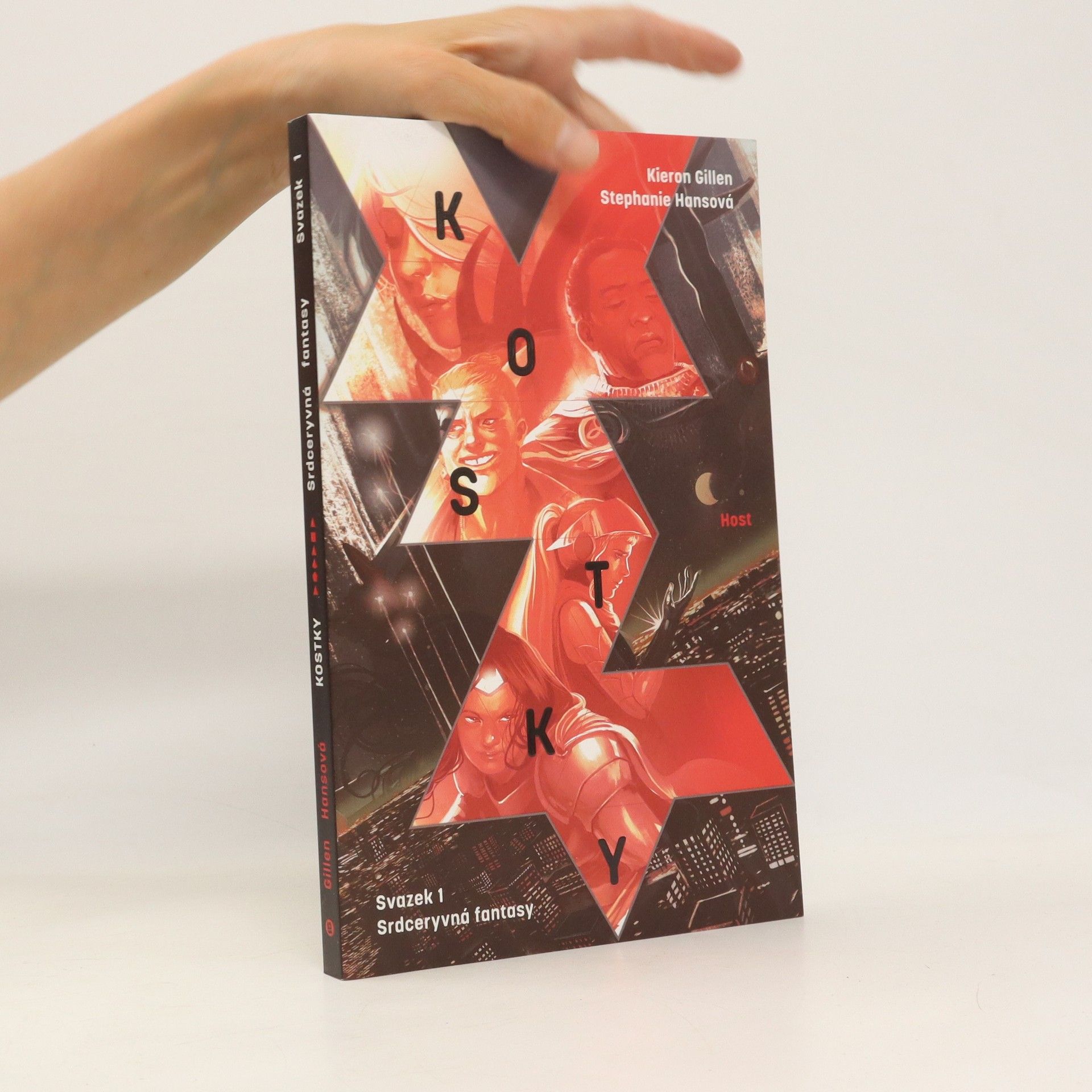 Kieron Gillen Kostky: Srdceryvná fantasy