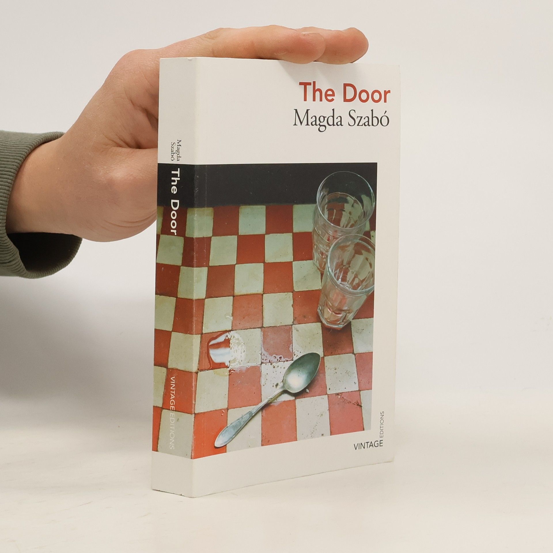 Magda Szabó The Door