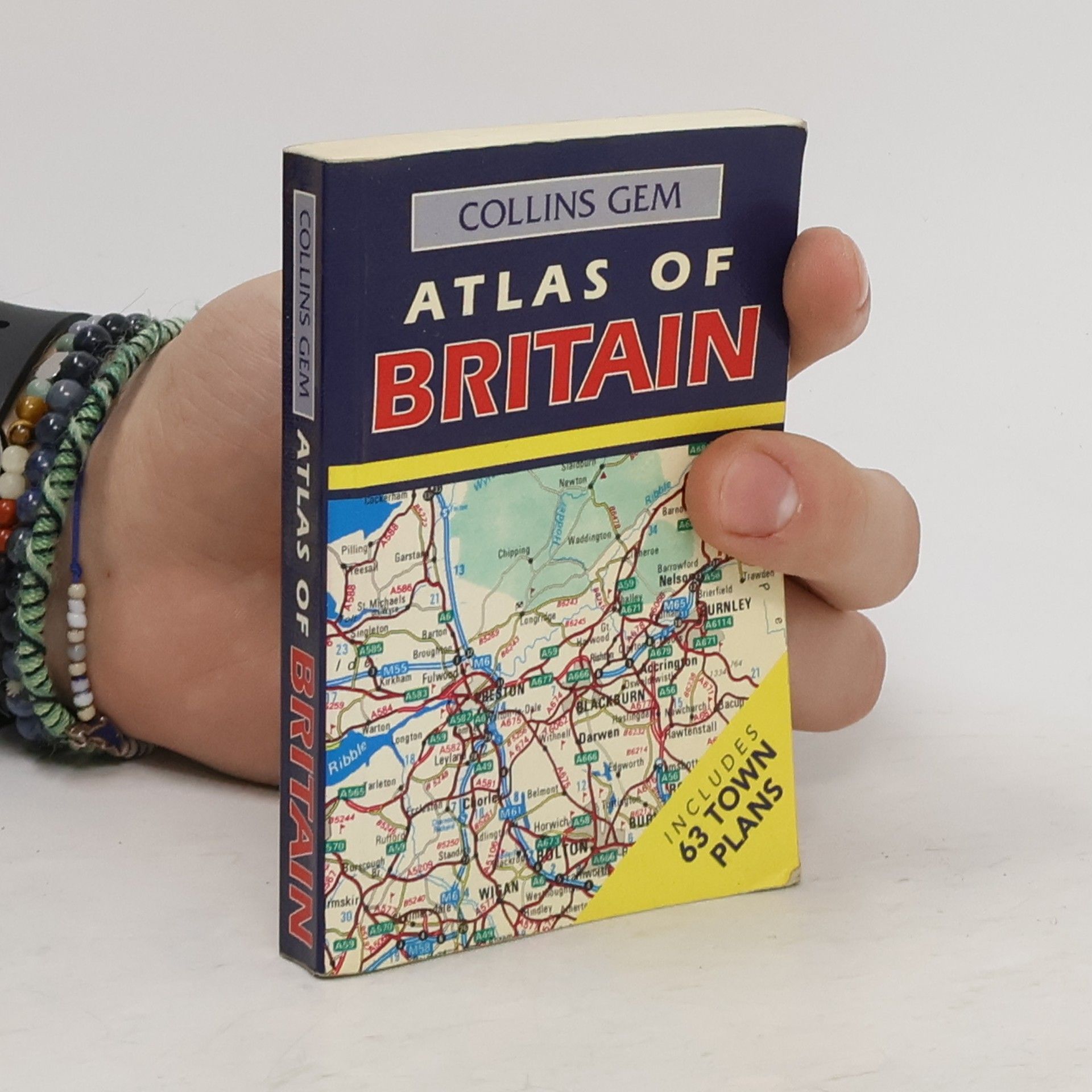 Autores varios Atlas of Britain : A compact yet comprehensive atlas ...featuring over 60 town and city centre plans