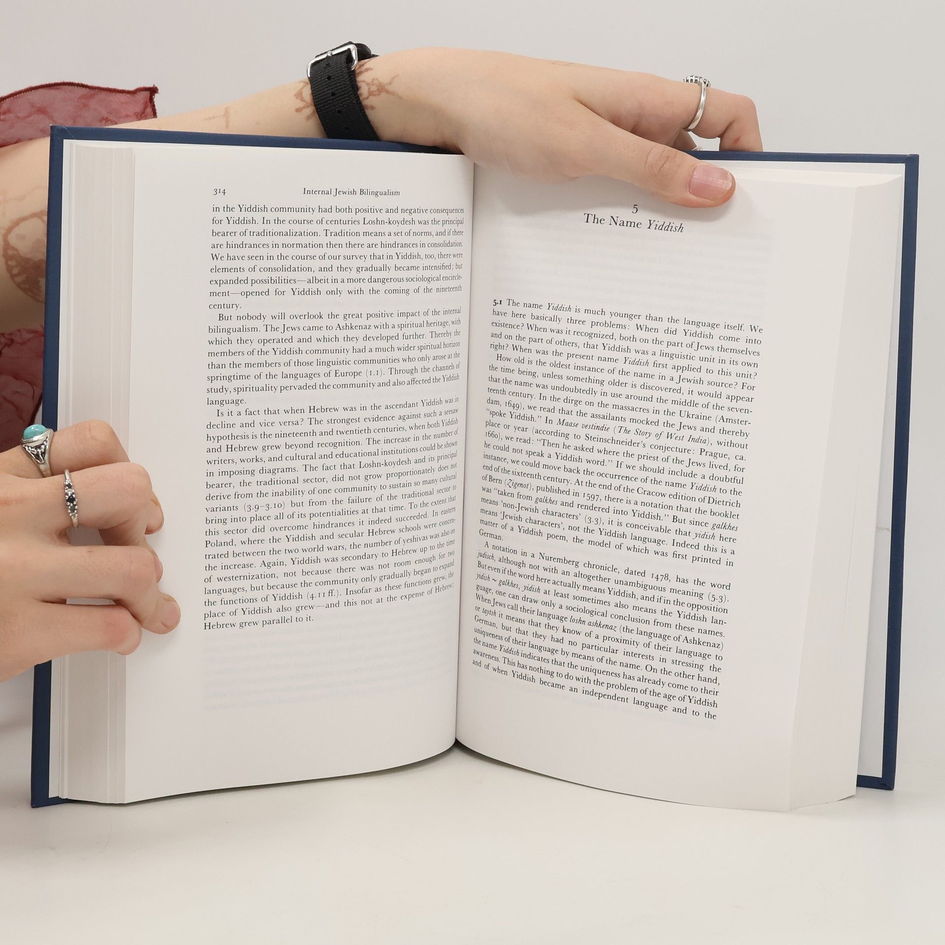 Max Weinreich History of the Yiddish language. Volume I.