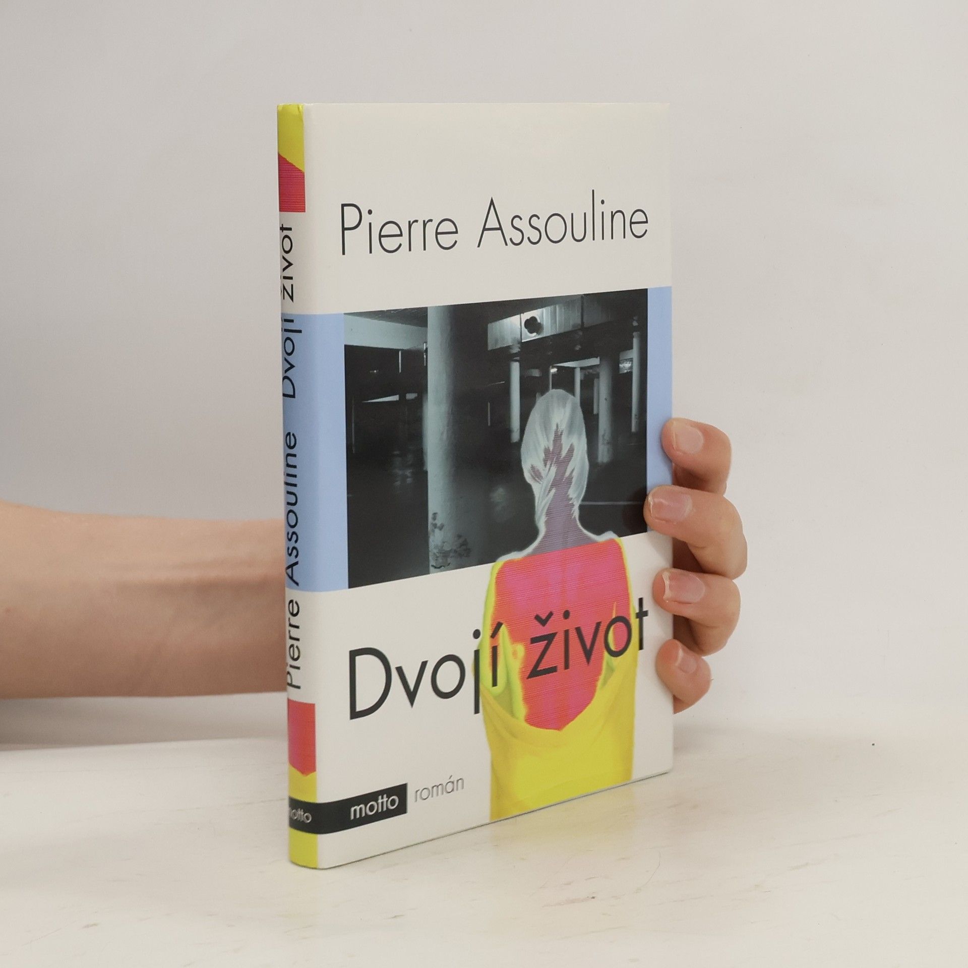 Pierre Assouline Dvojí život