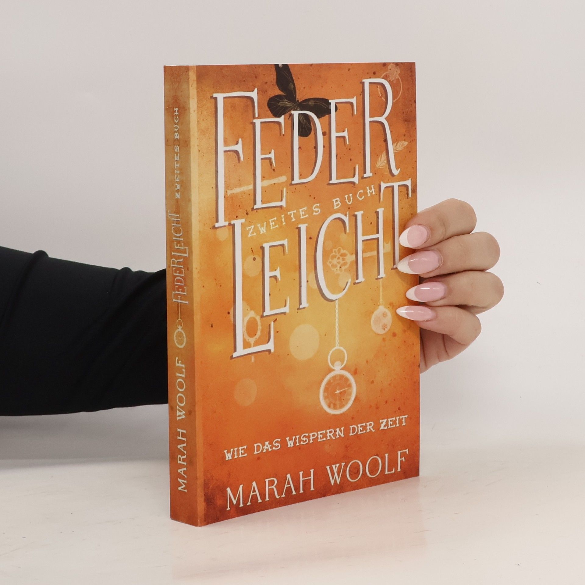 Marah Woolf FederLeicht