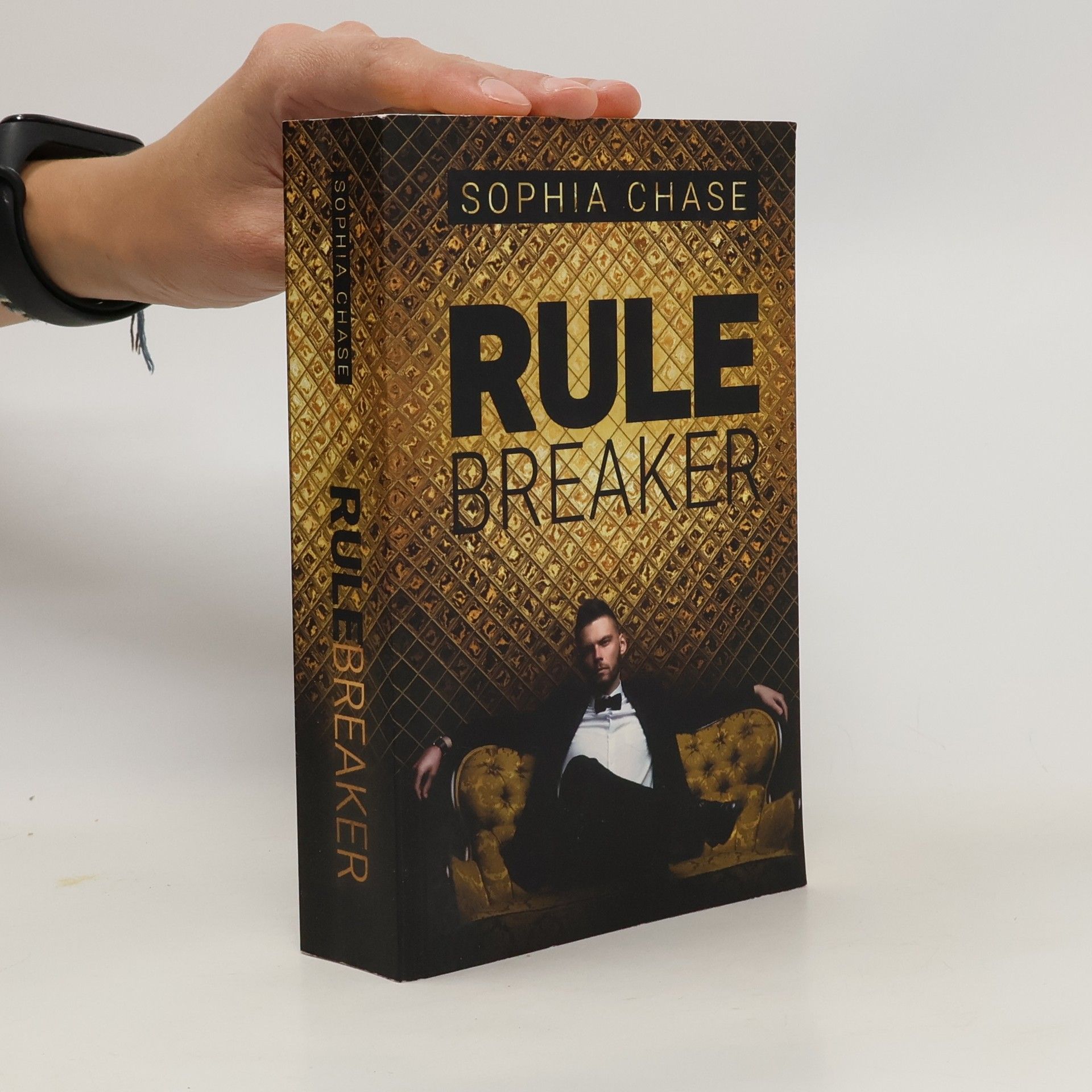 Sophia Chase Rulebreaker