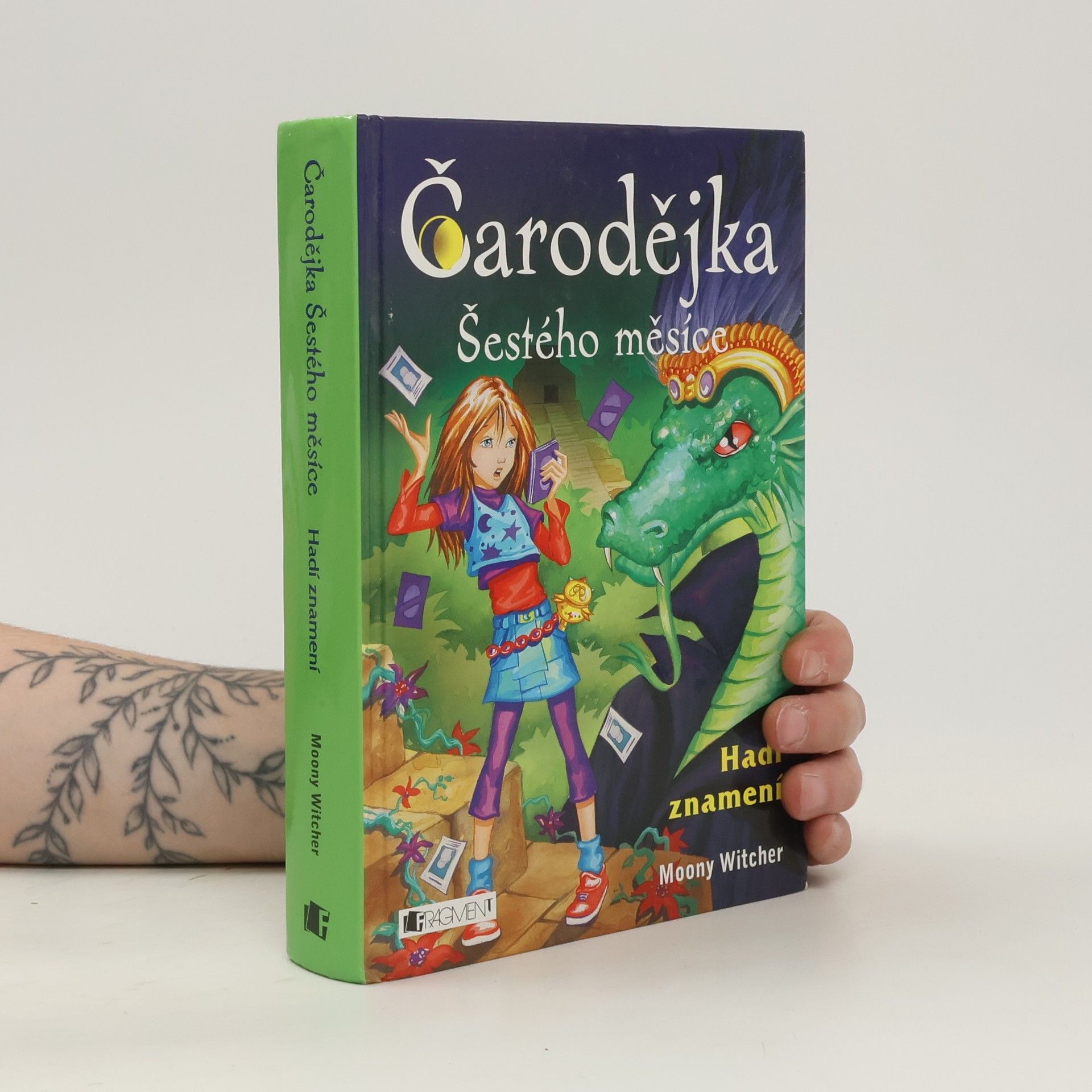 Moony Witcher Čarodějka Šestého měsíce. Hadí znamení