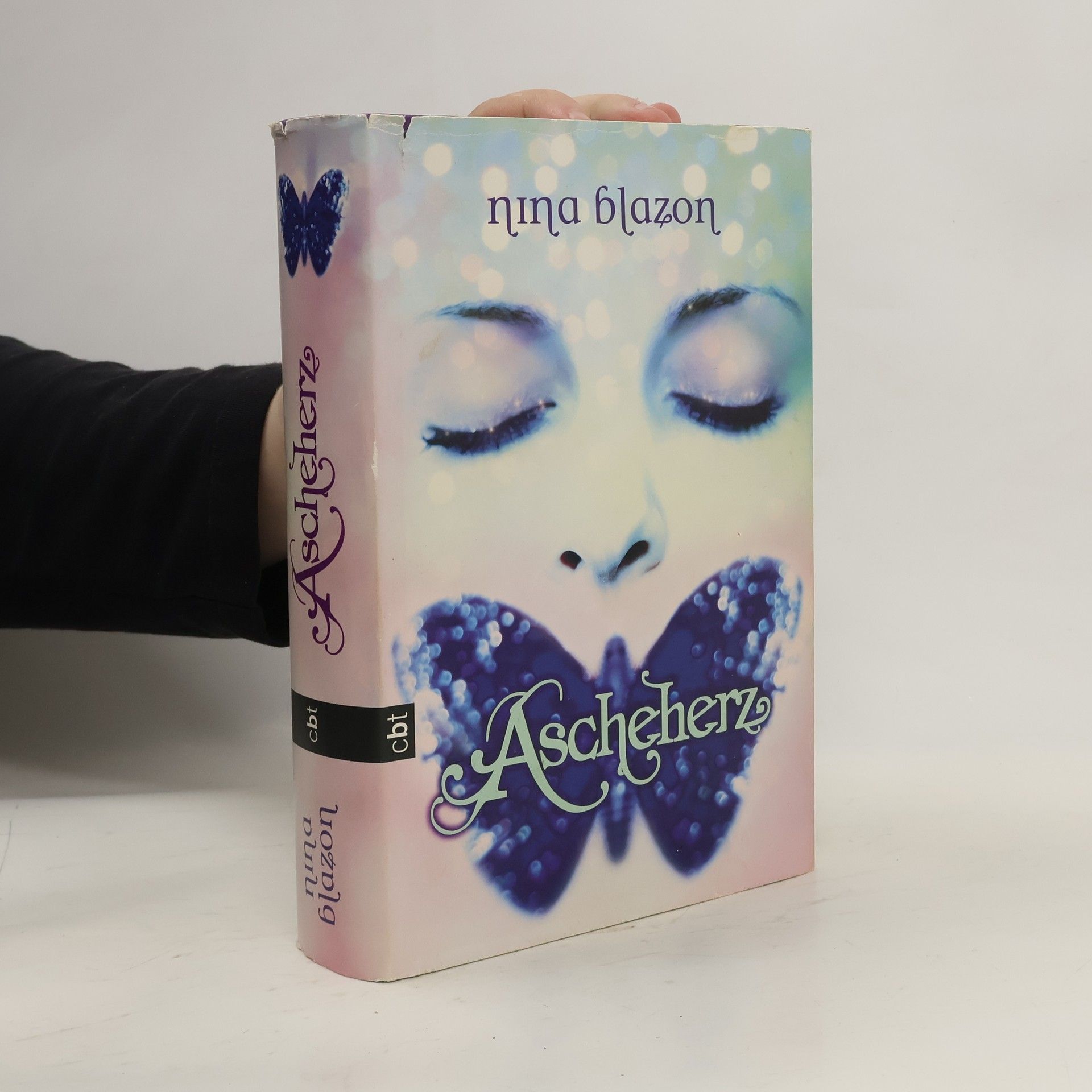 Nina Blazon Ascheherz