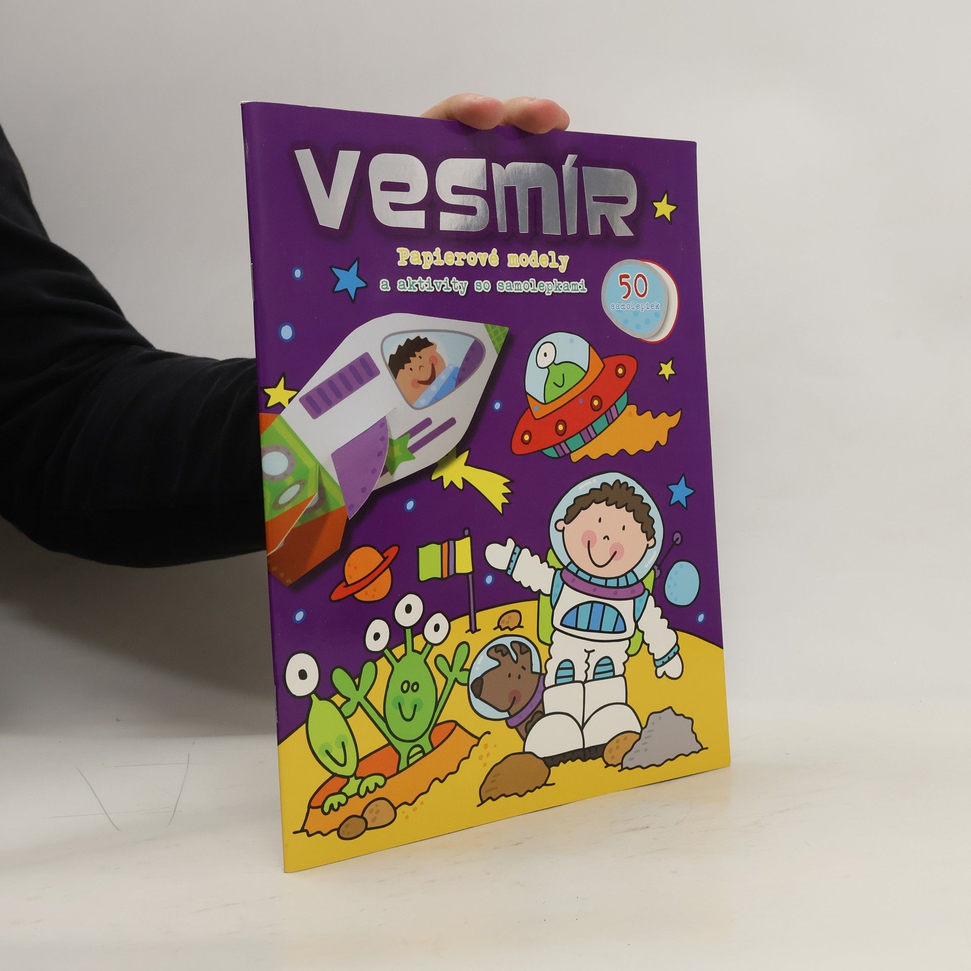 neuveden Vesmír - Papierové modely a aktivity so samolepkami
