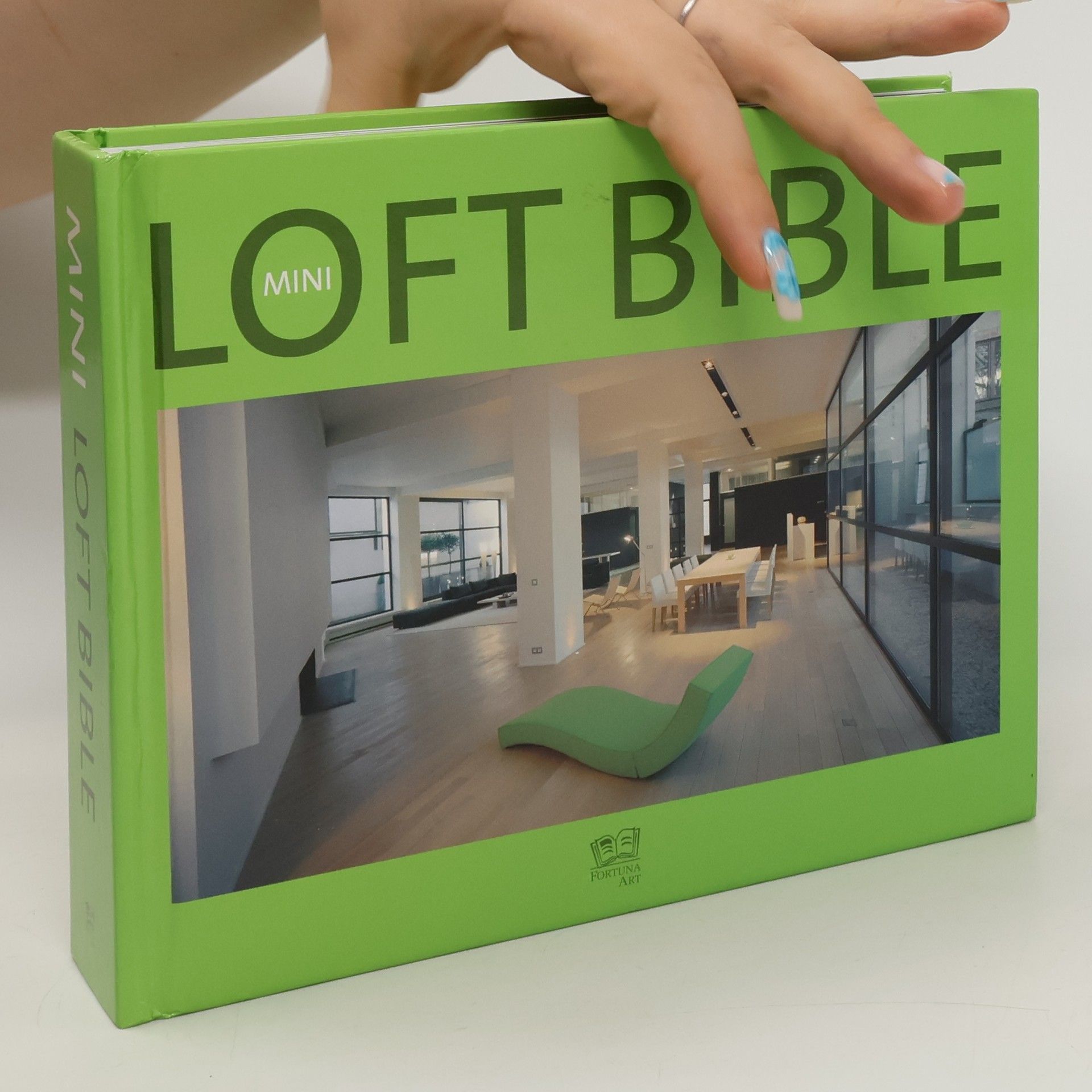 Collective Mini loft bible