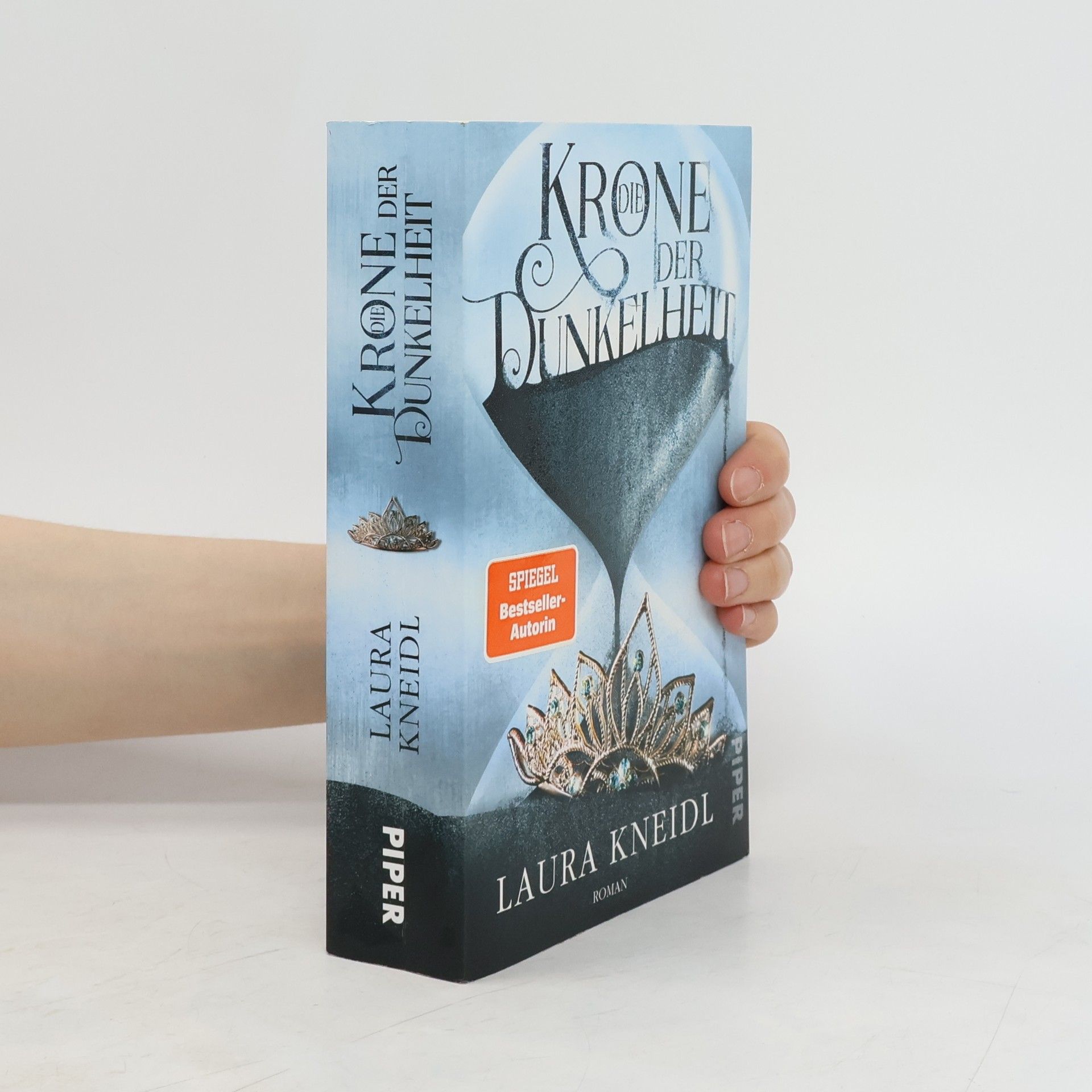 Laura Kneidl Die Krone der Dunkelheit