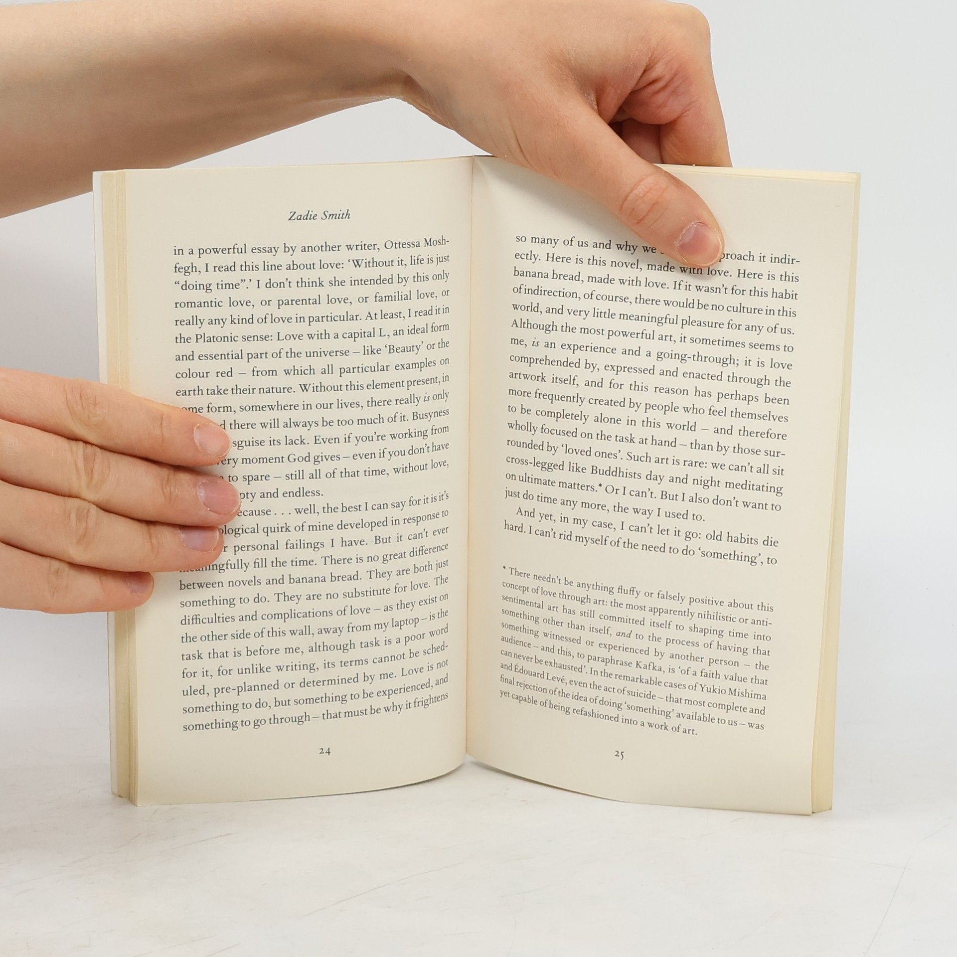 Zadie Smith Intimations : six essays