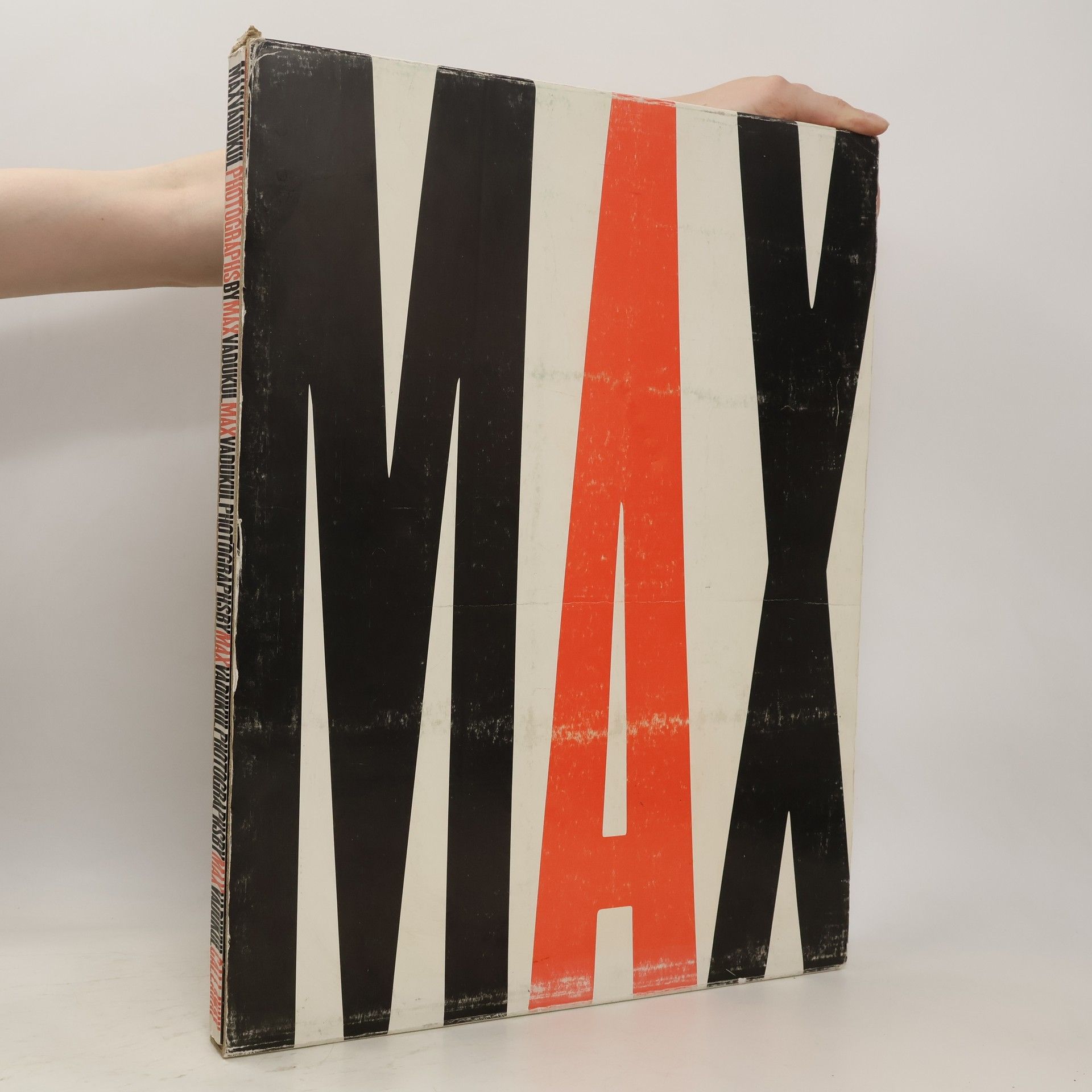 Max Vadukul MAX. Photographs by Max Vadukul