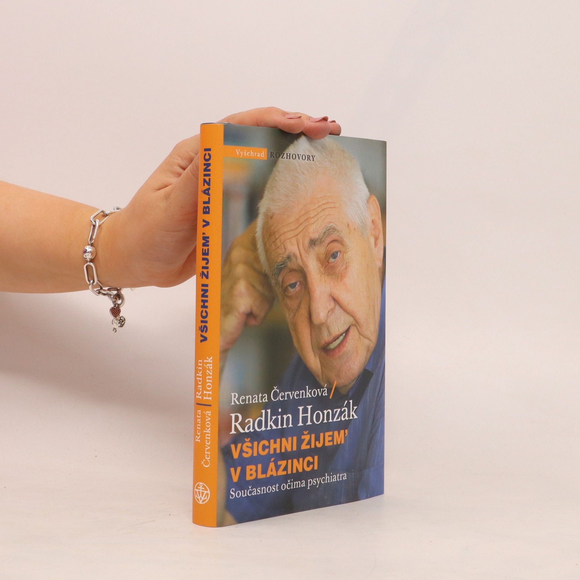 Radkin Honzák Všichni žijem' v blázinci