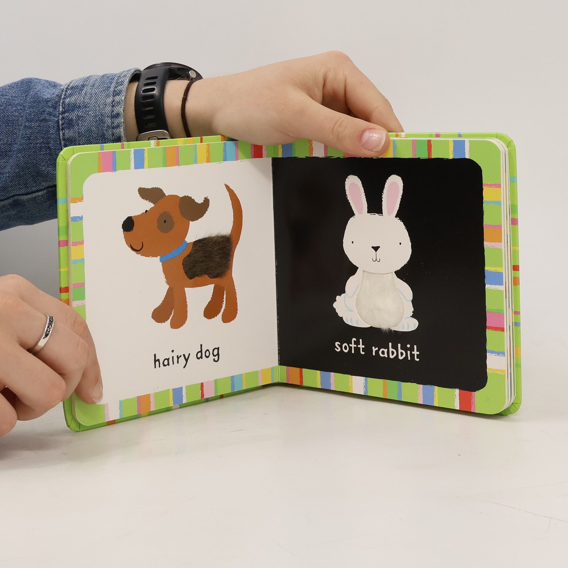 Stella Baggott Baby's very first touchy-feely animals book