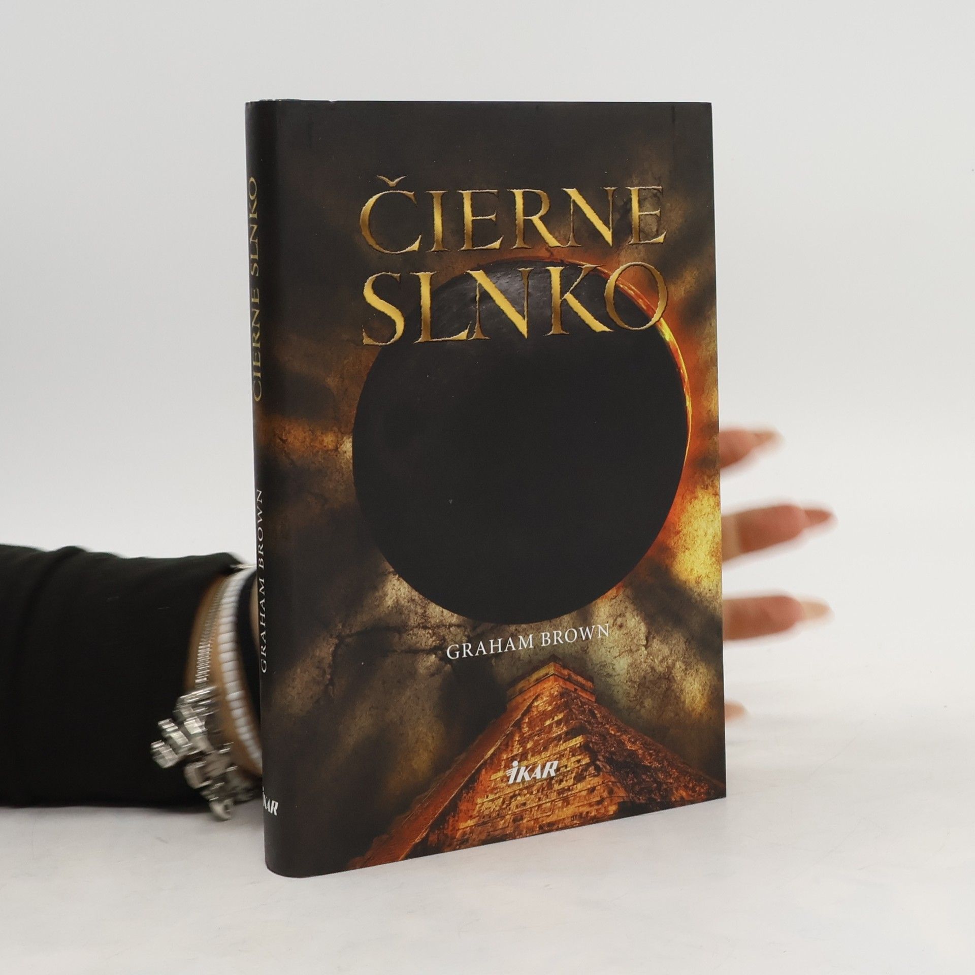 Graham Brown Čierne slnko