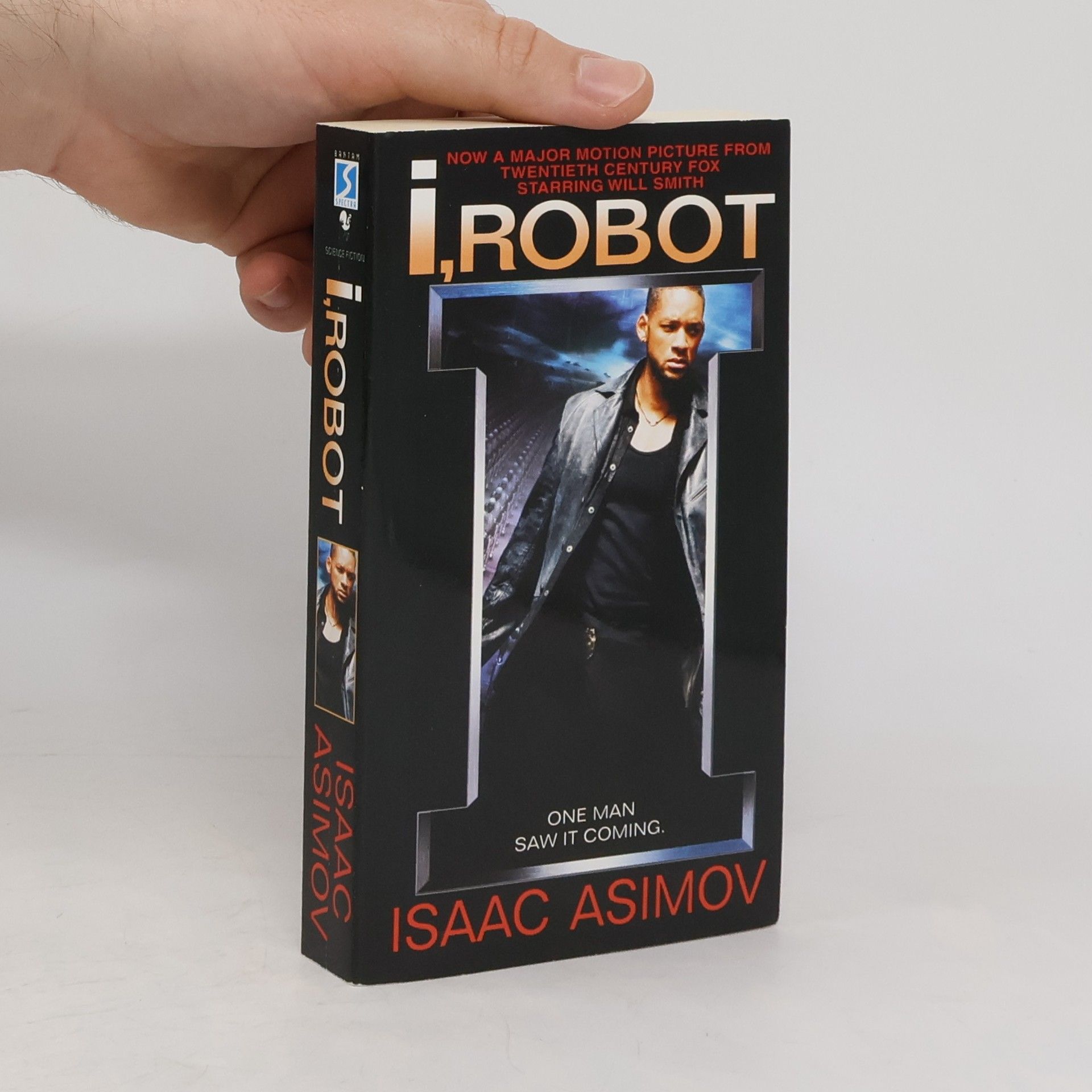 Isaac Asimov I, Robot