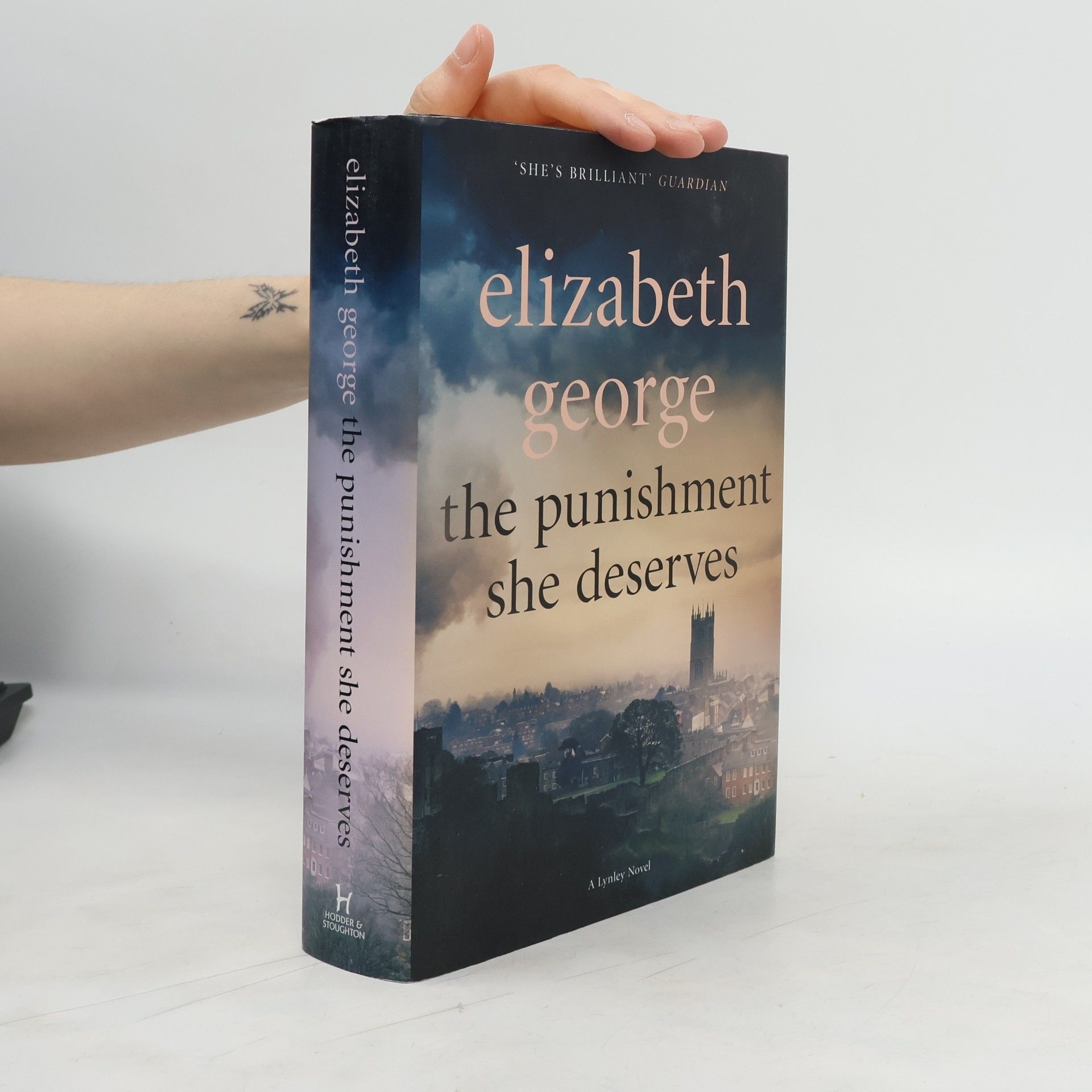 Elizabeth George The Punishment She Deserves : An Inspector Lynley Novel: 17