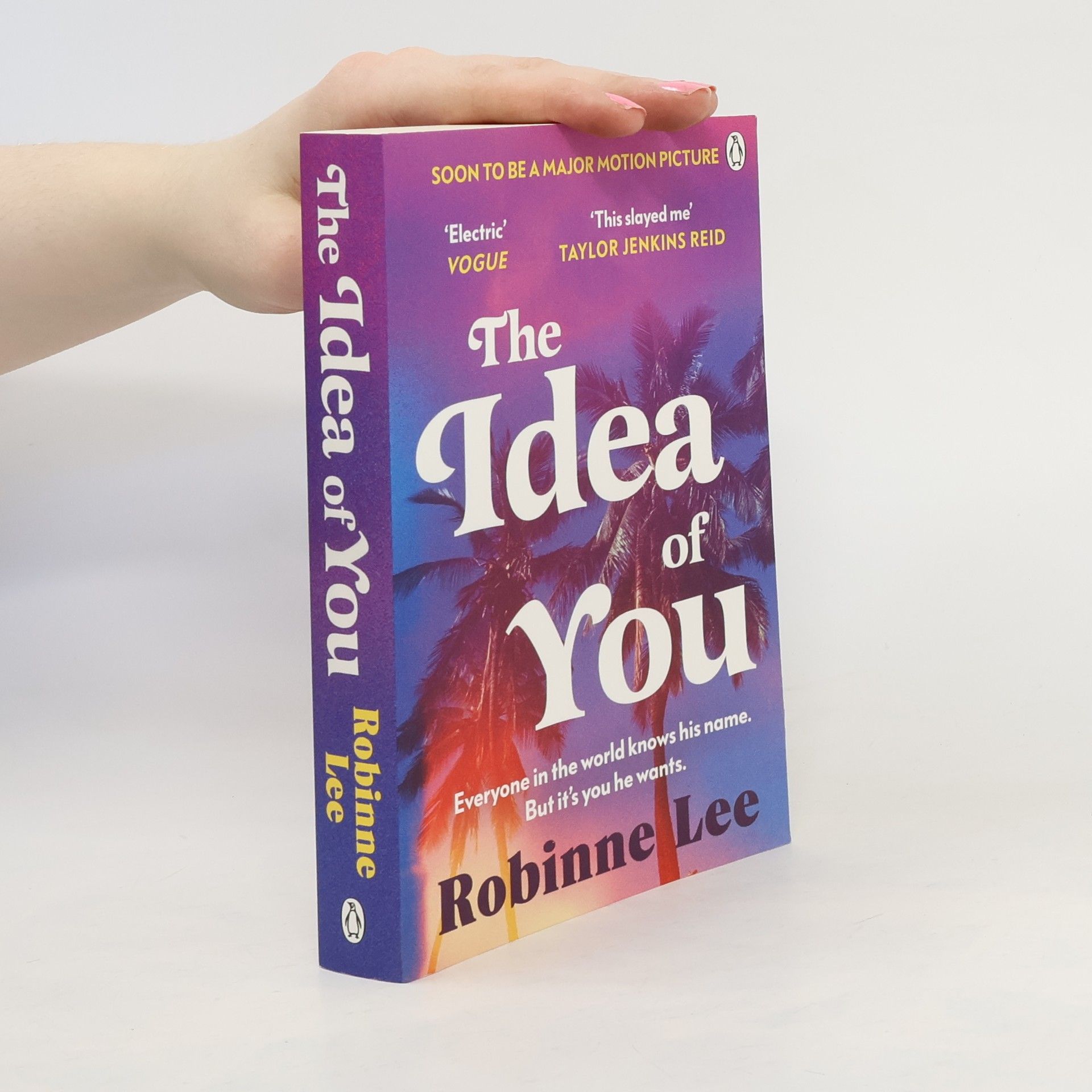 Robinne Lee The idea of you
