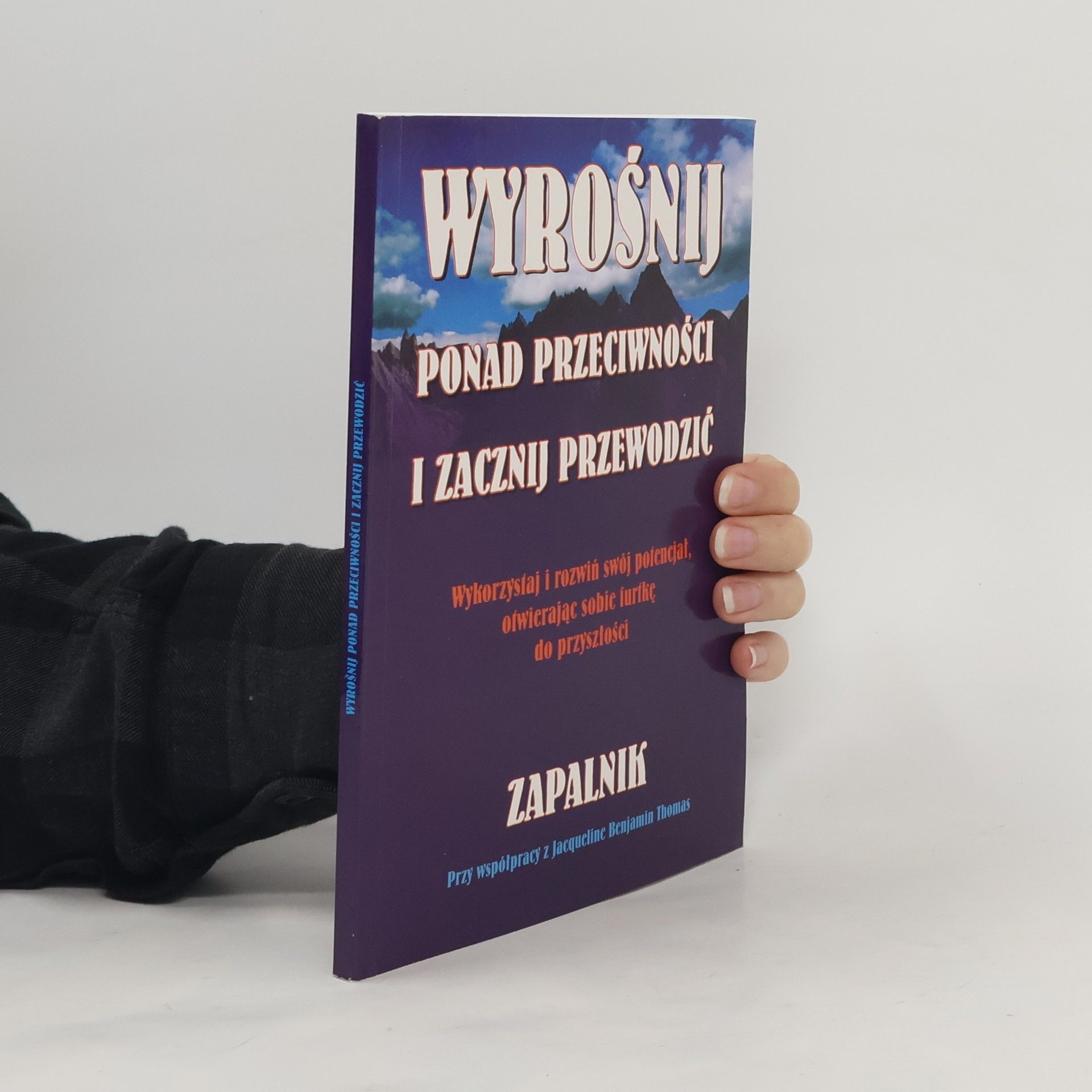 Zapalnik Wyrošnij ponad przeciwności i zacznij przewodzić