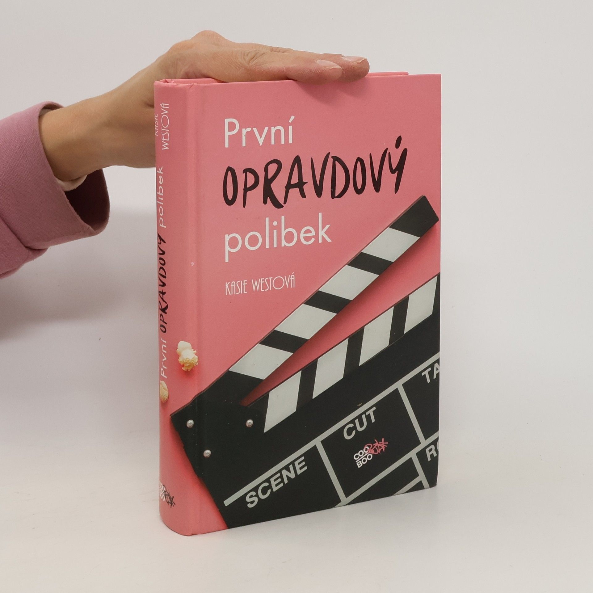 Kasie West První opravdový polibek
